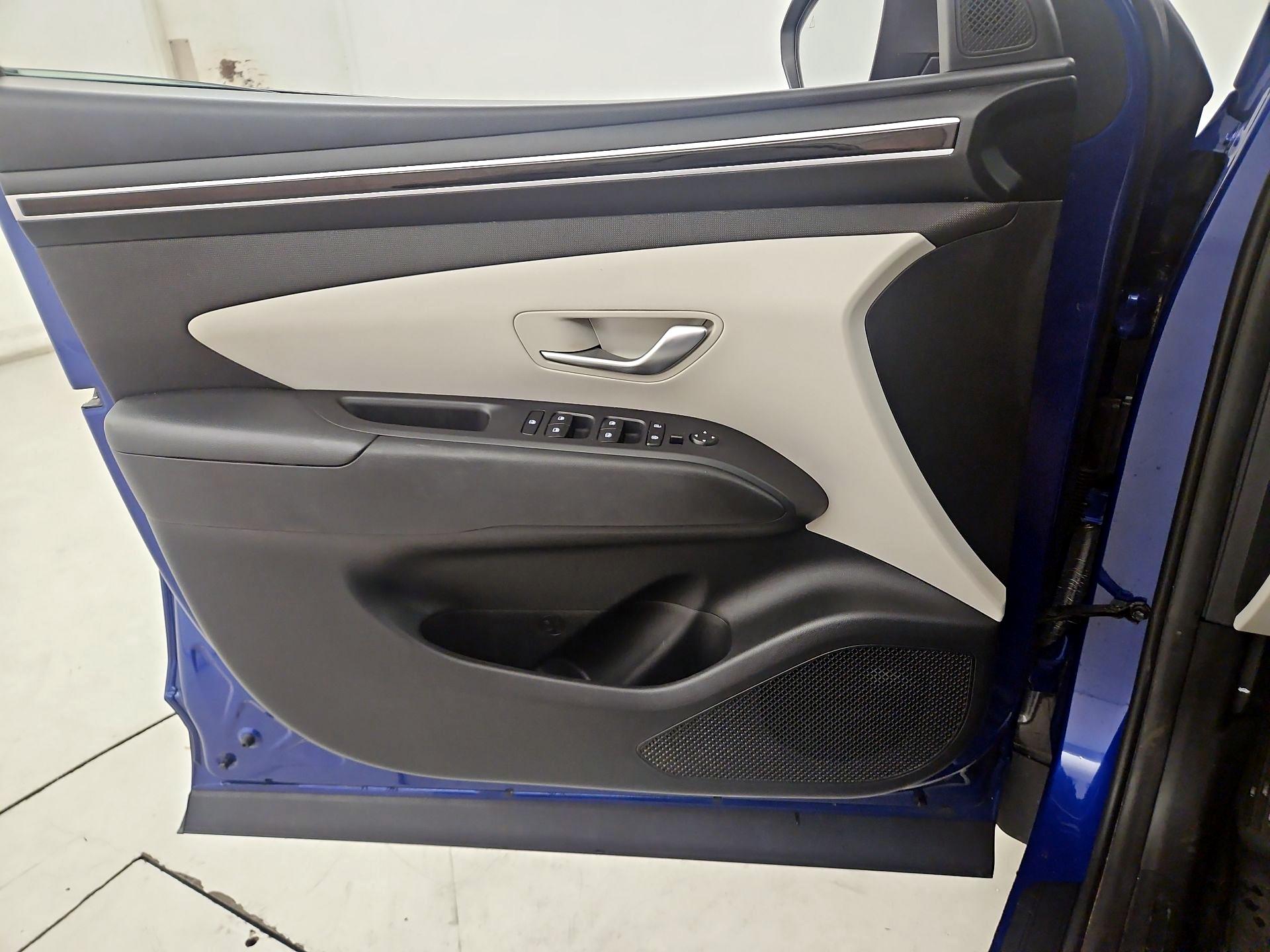 Thumbnail: 2023 Hyundai Tucson - 12