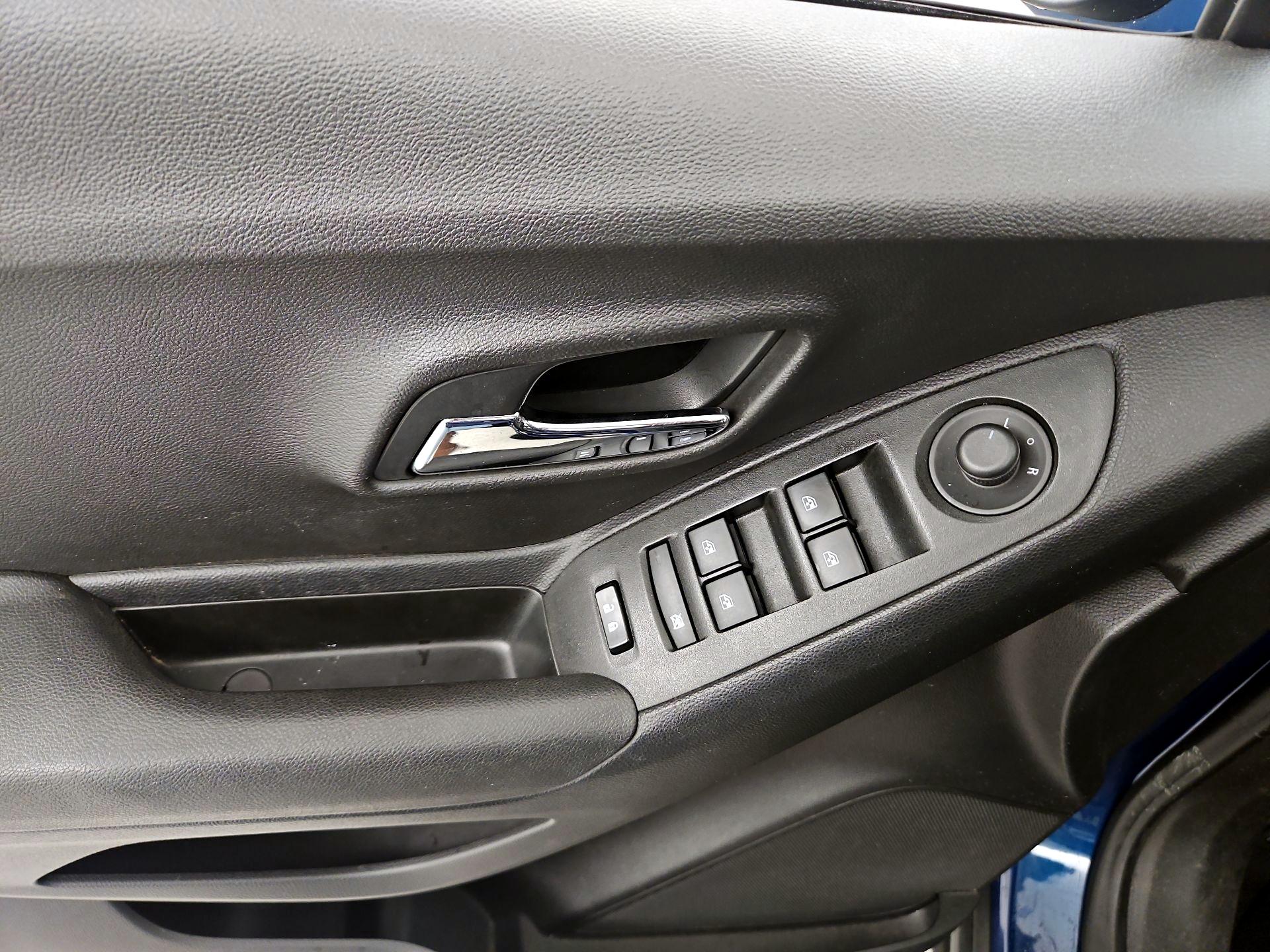 Thumbnail: 2020 Chevrolet Trax - 12