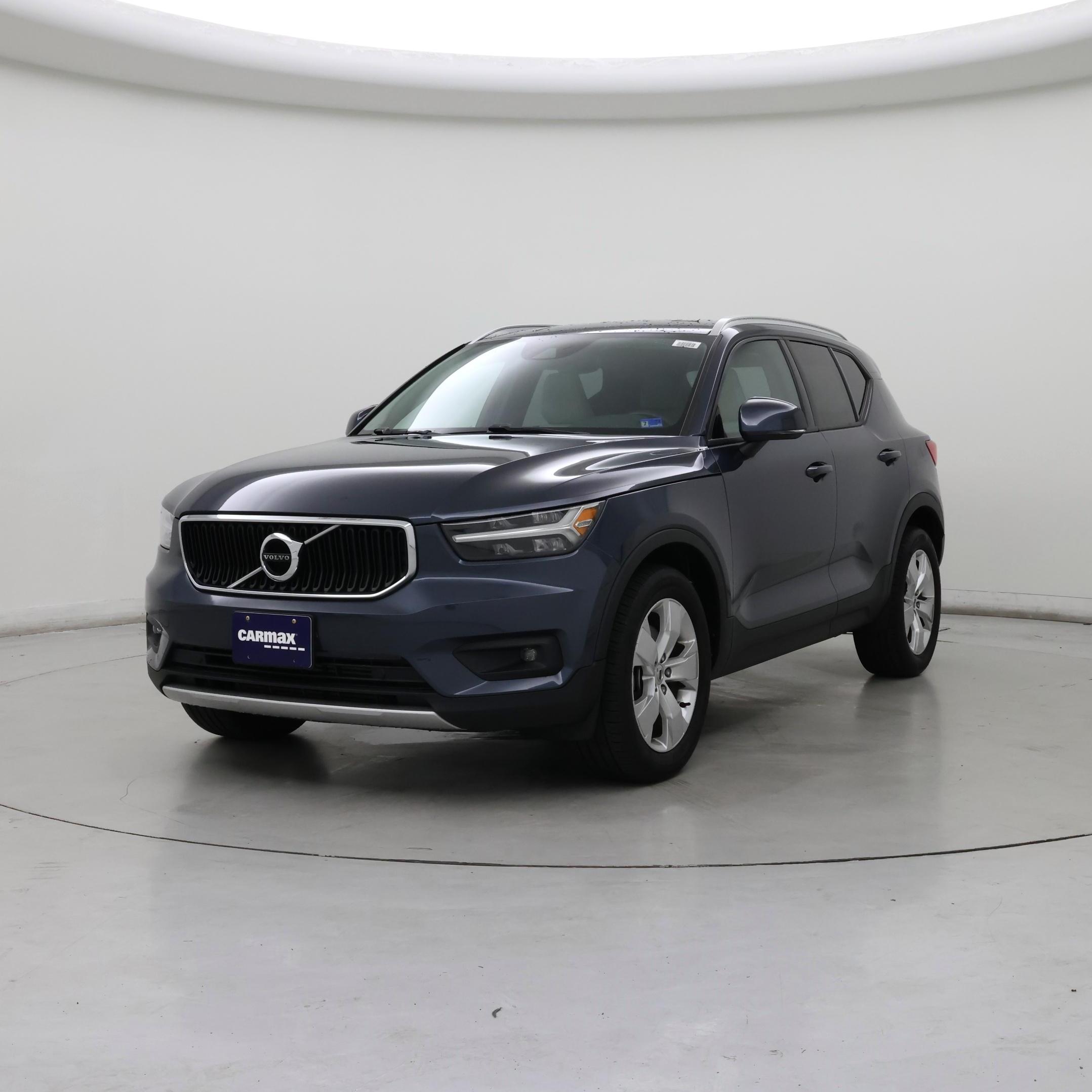 Thumbnail: 2021 Volvo XC40 - 4