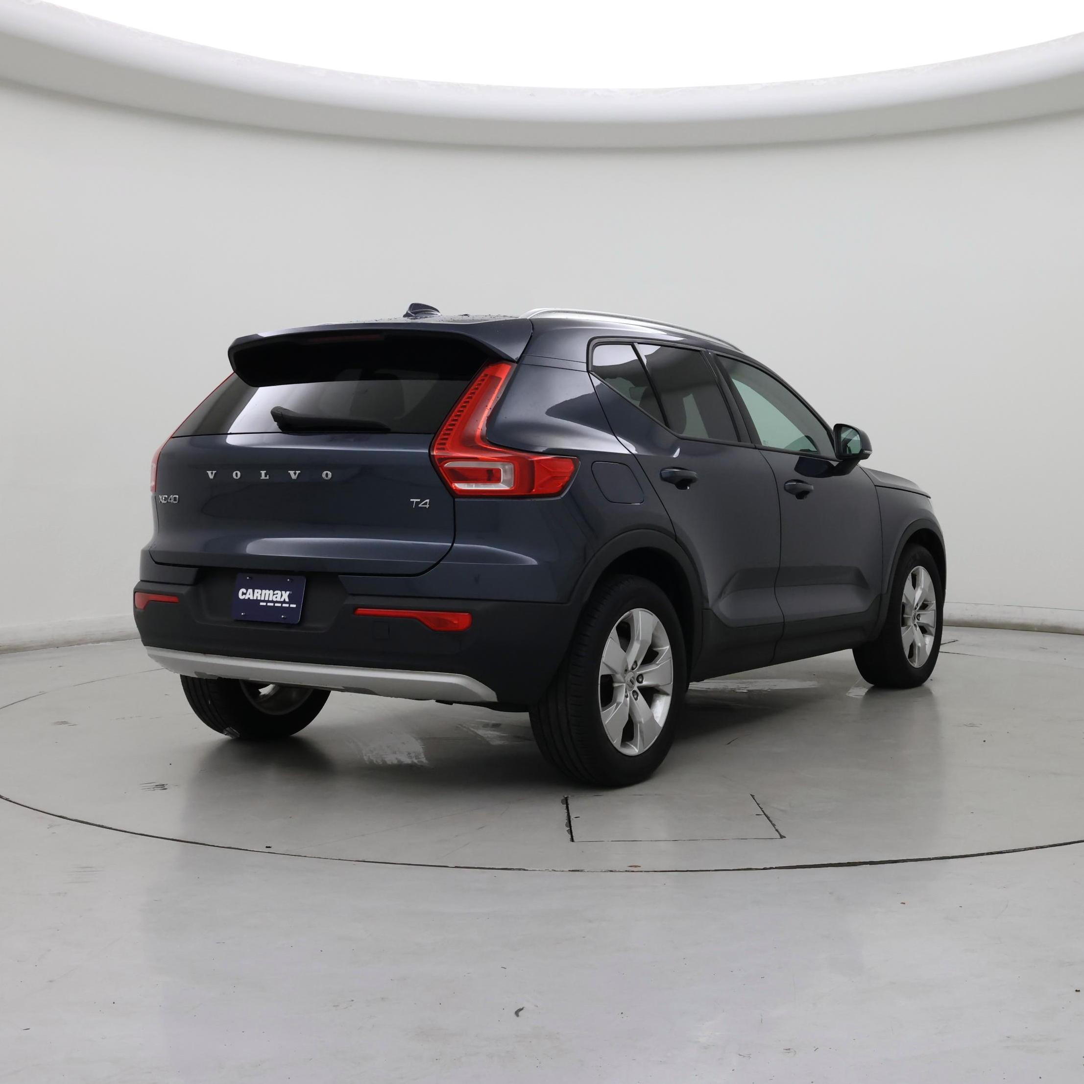 Thumbnail: 2021 Volvo XC40 - 8
