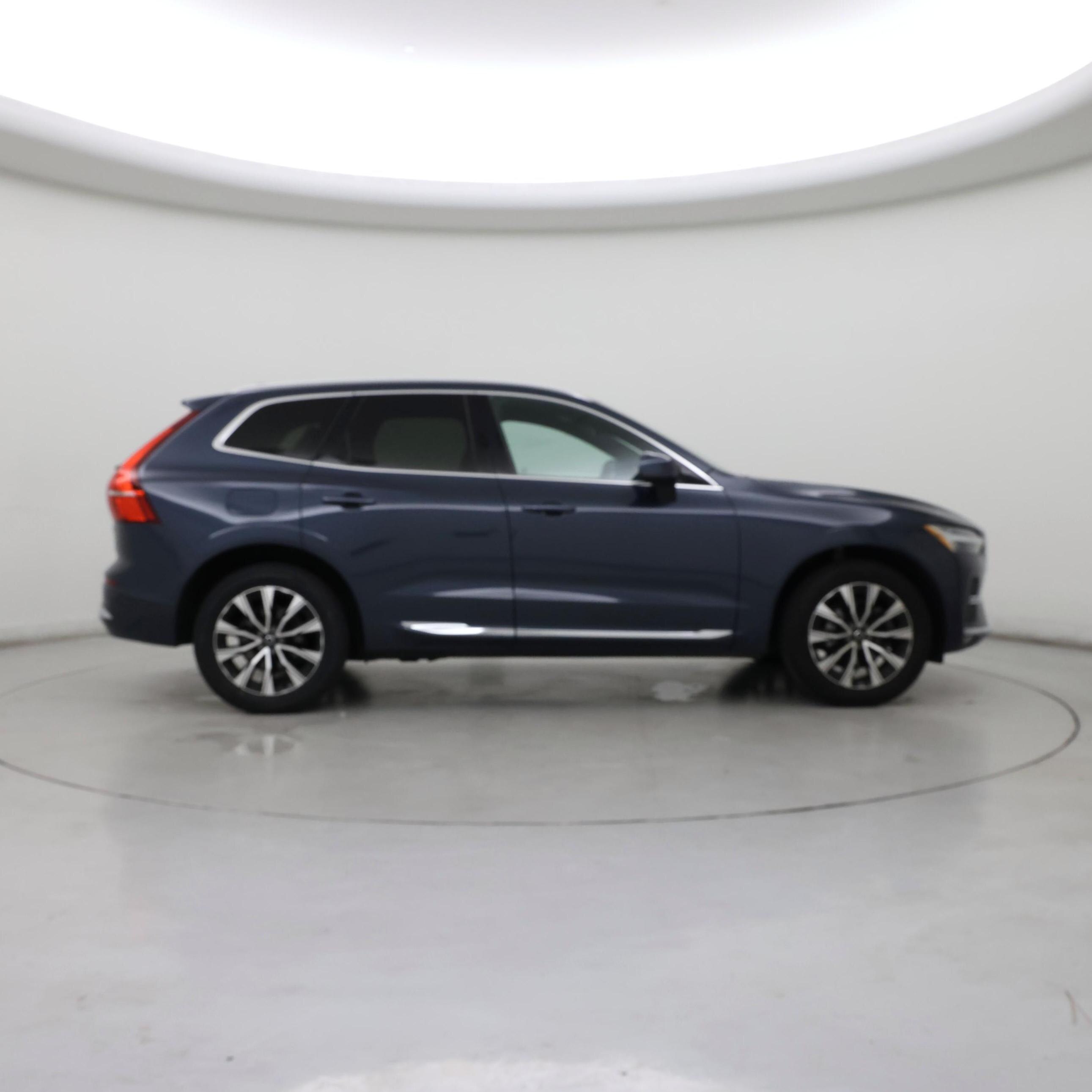 Thumbnail: 2023 Volvo XC60 - 7