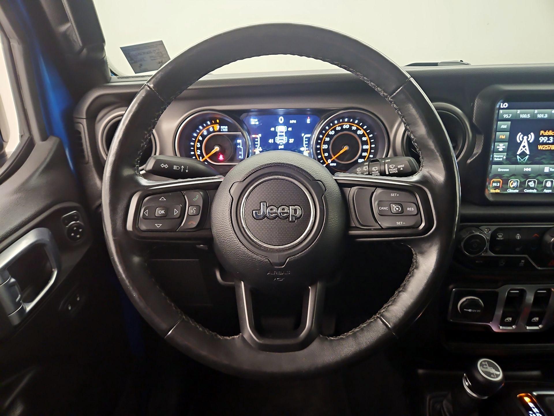 Thumbnail: 2022 Jeep Wrangler - 10