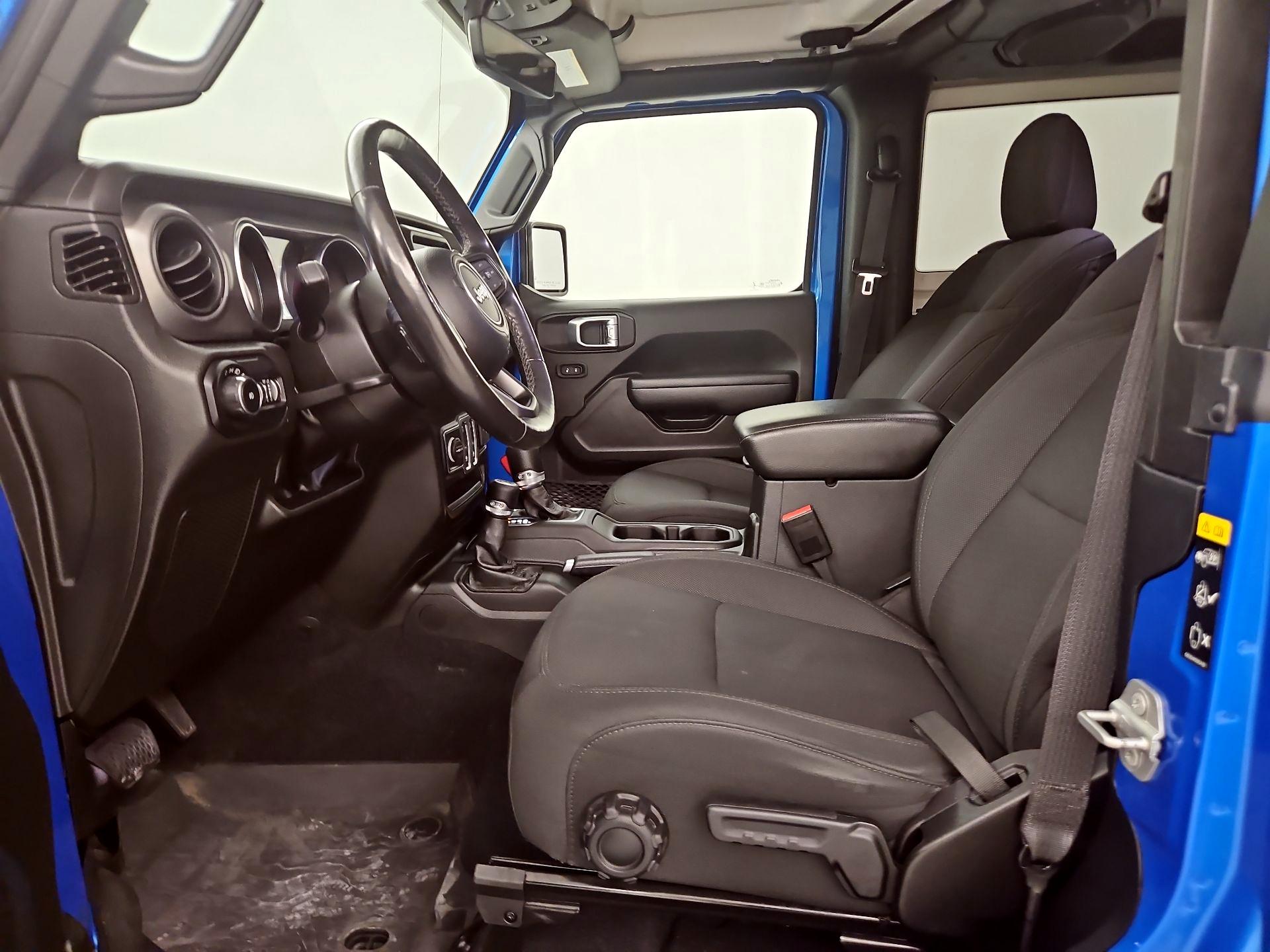 Thumbnail: 2022 Jeep Wrangler - 11