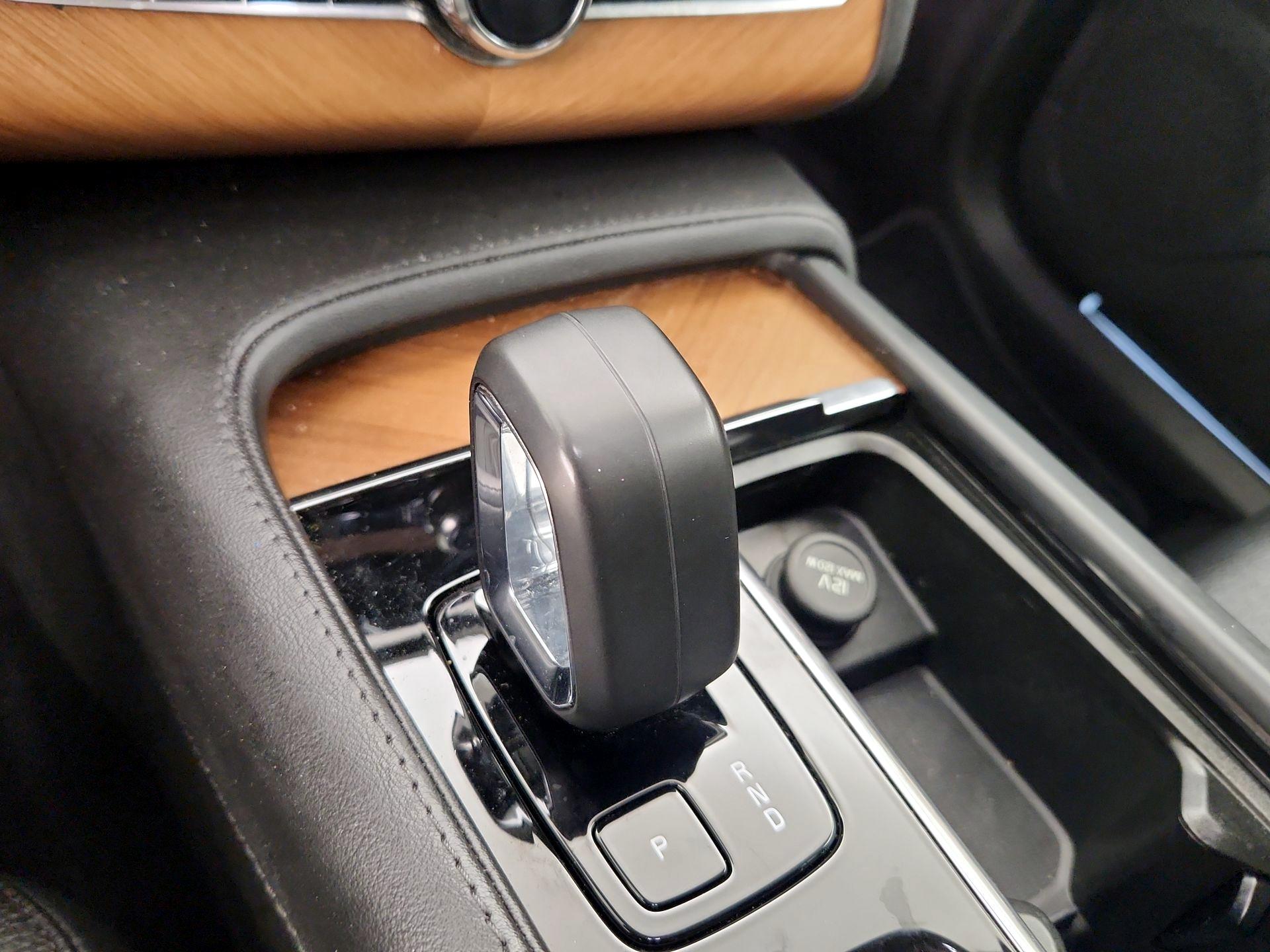 Thumbnail: 2023 Volvo XC90 - 17