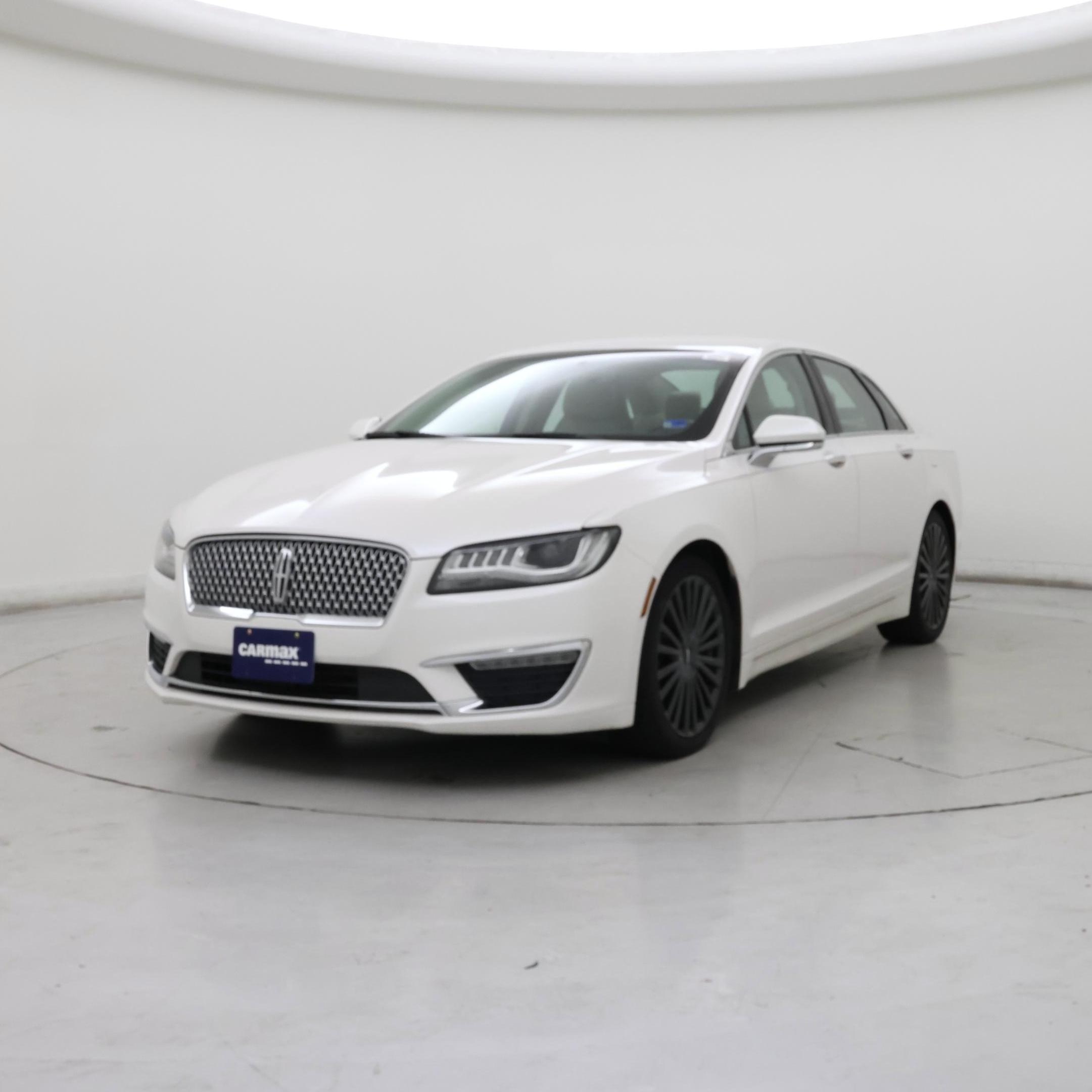 Thumbnail: 2017 Lincoln MKZ - 4