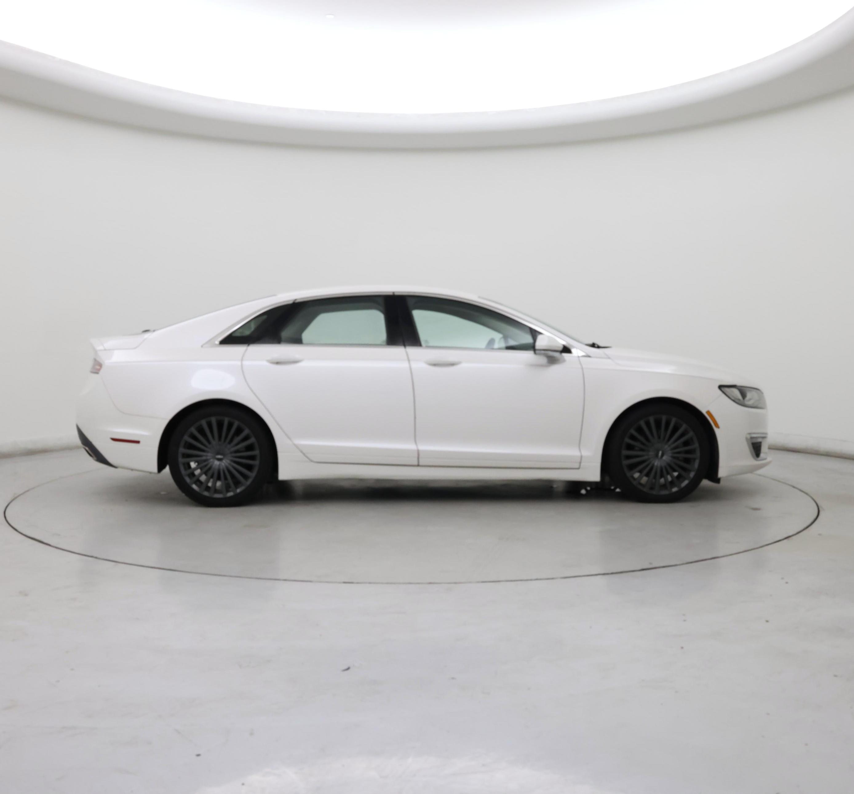 Thumbnail: 2017 Lincoln MKZ - 7