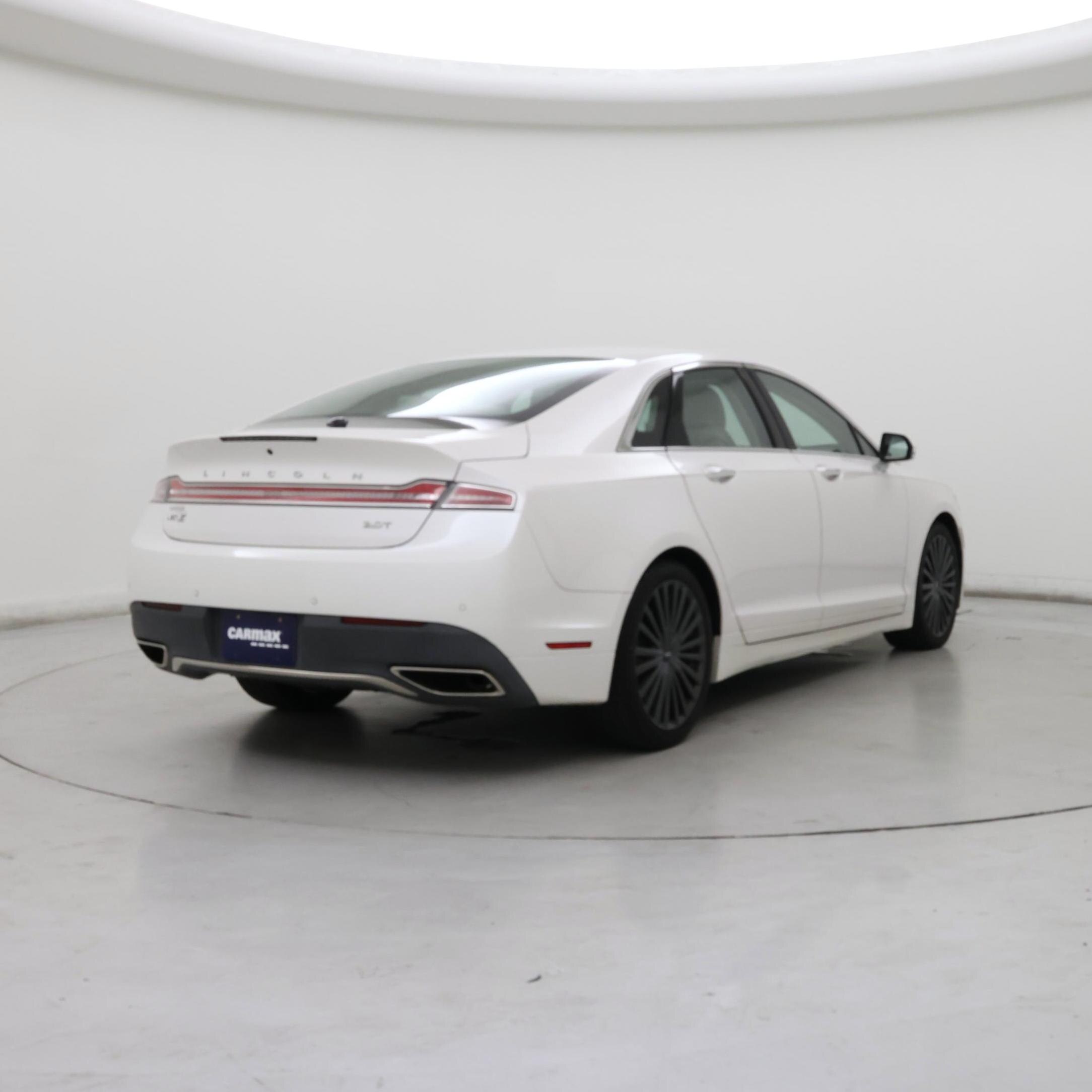Thumbnail: 2017 Lincoln MKZ - 8