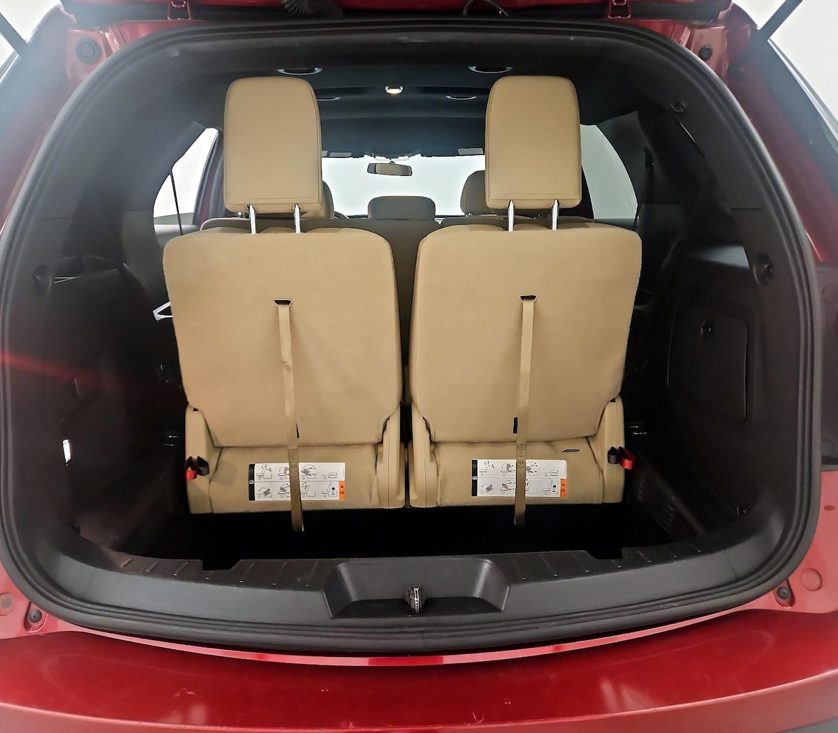 Trunk/Cargo (Seats Up)