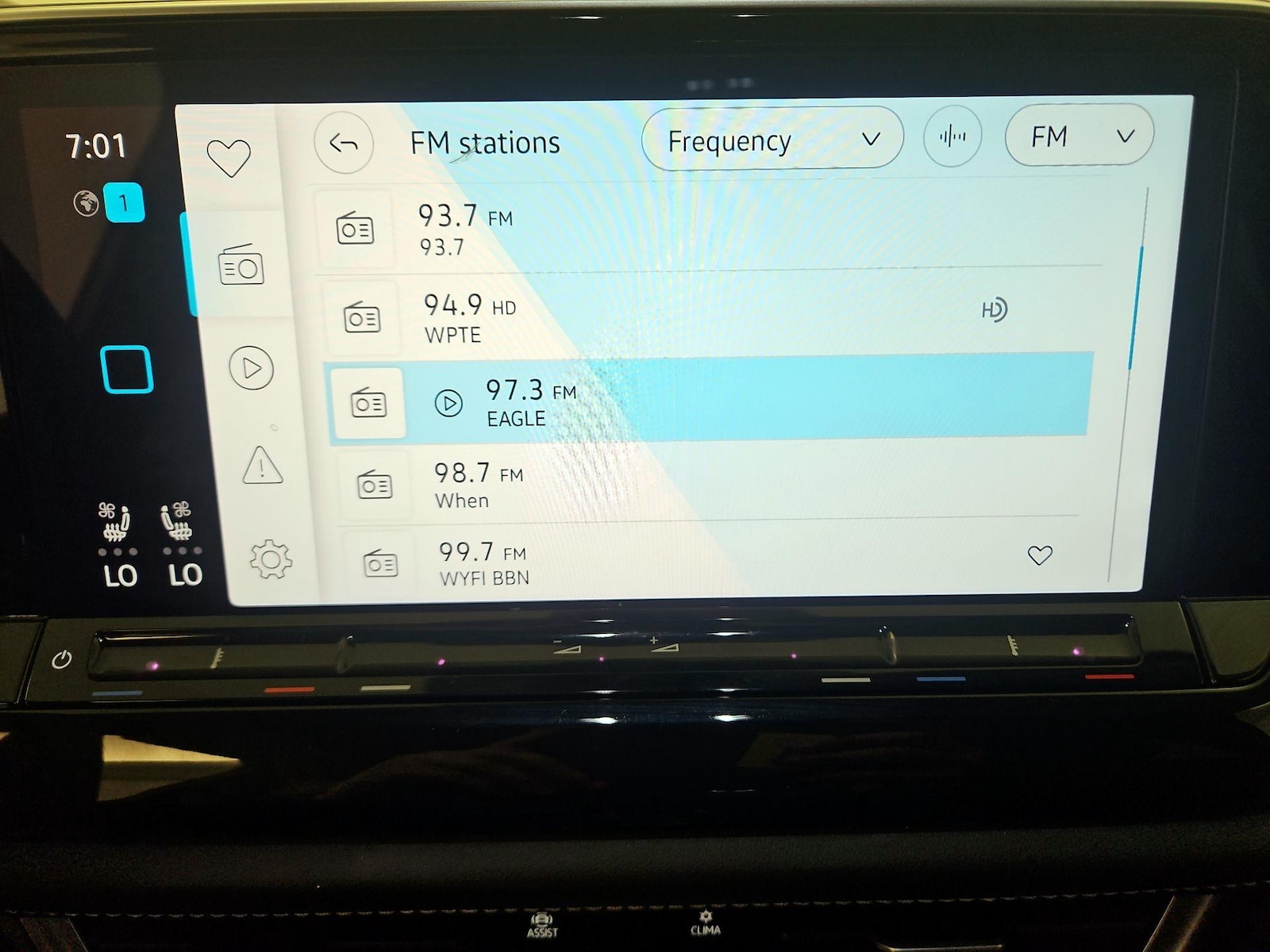 2024 Volkswagen Atlas SE w/Tech - Photo 16