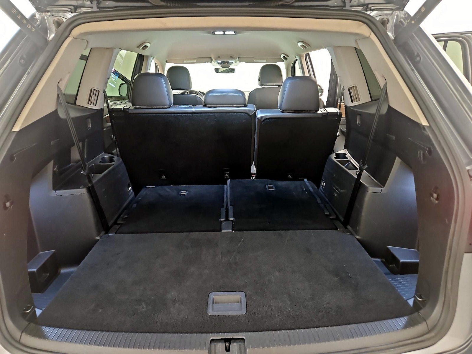 2024 Volkswagen Atlas SE w/Tech - Photo 23