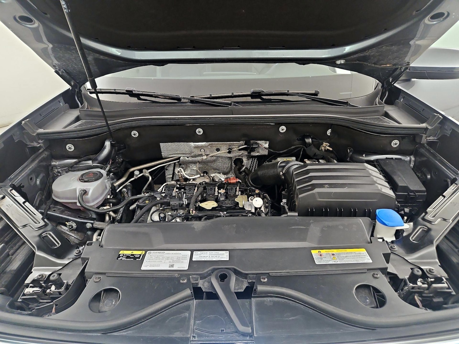 2024 Volkswagen Atlas SE w/Tech - Photo 24