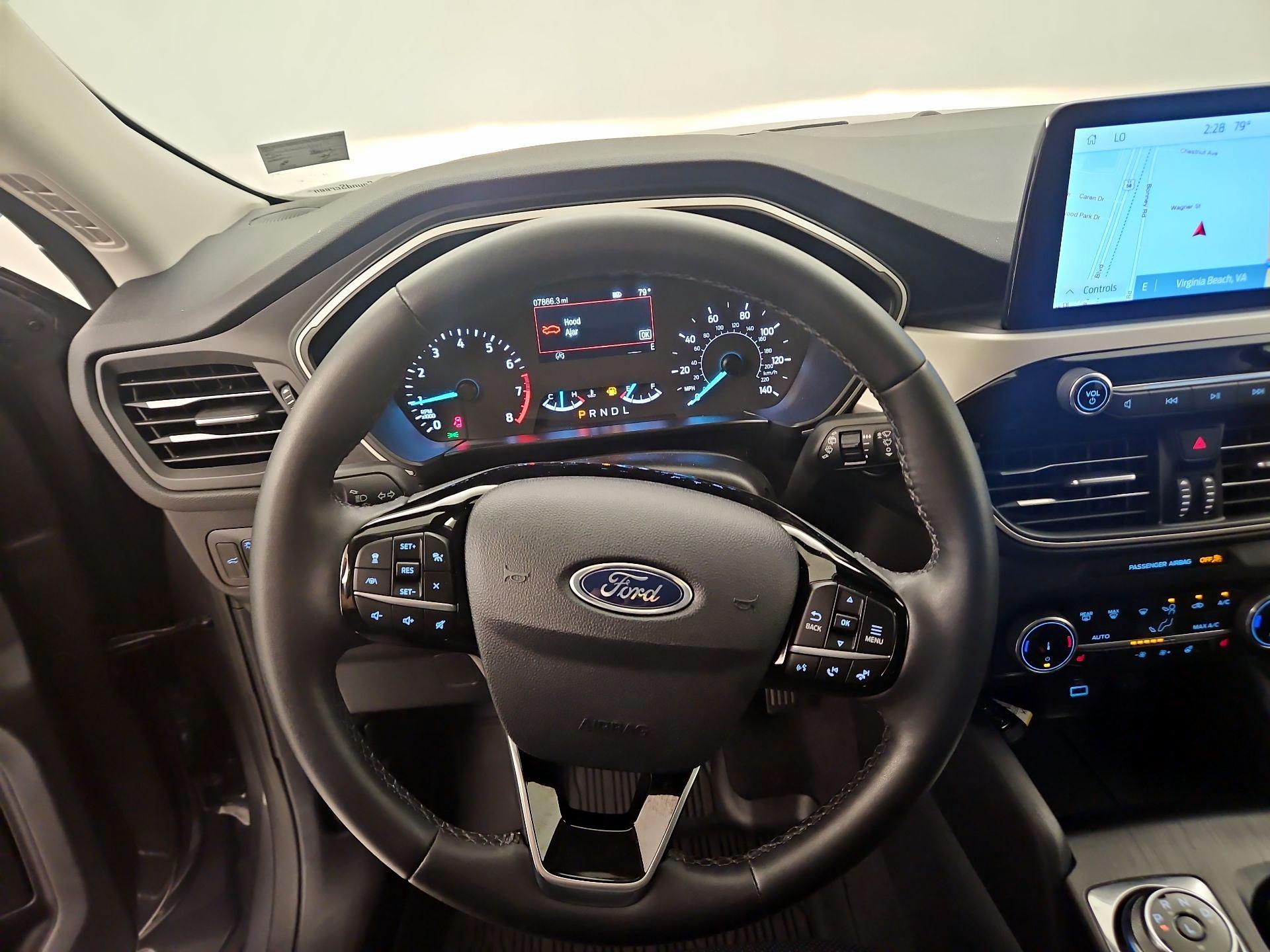 Thumbnail: 2022 Ford Escape - 10