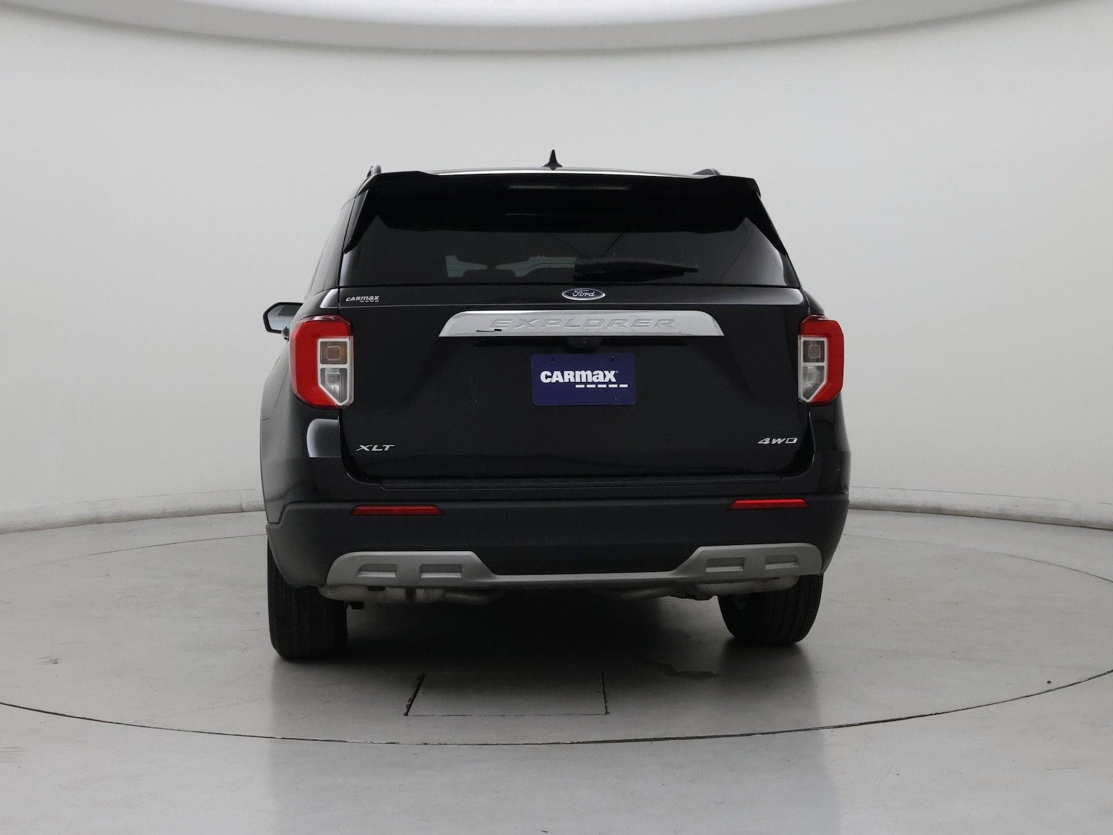 2023 Ford Explorer XLT - Photo 7