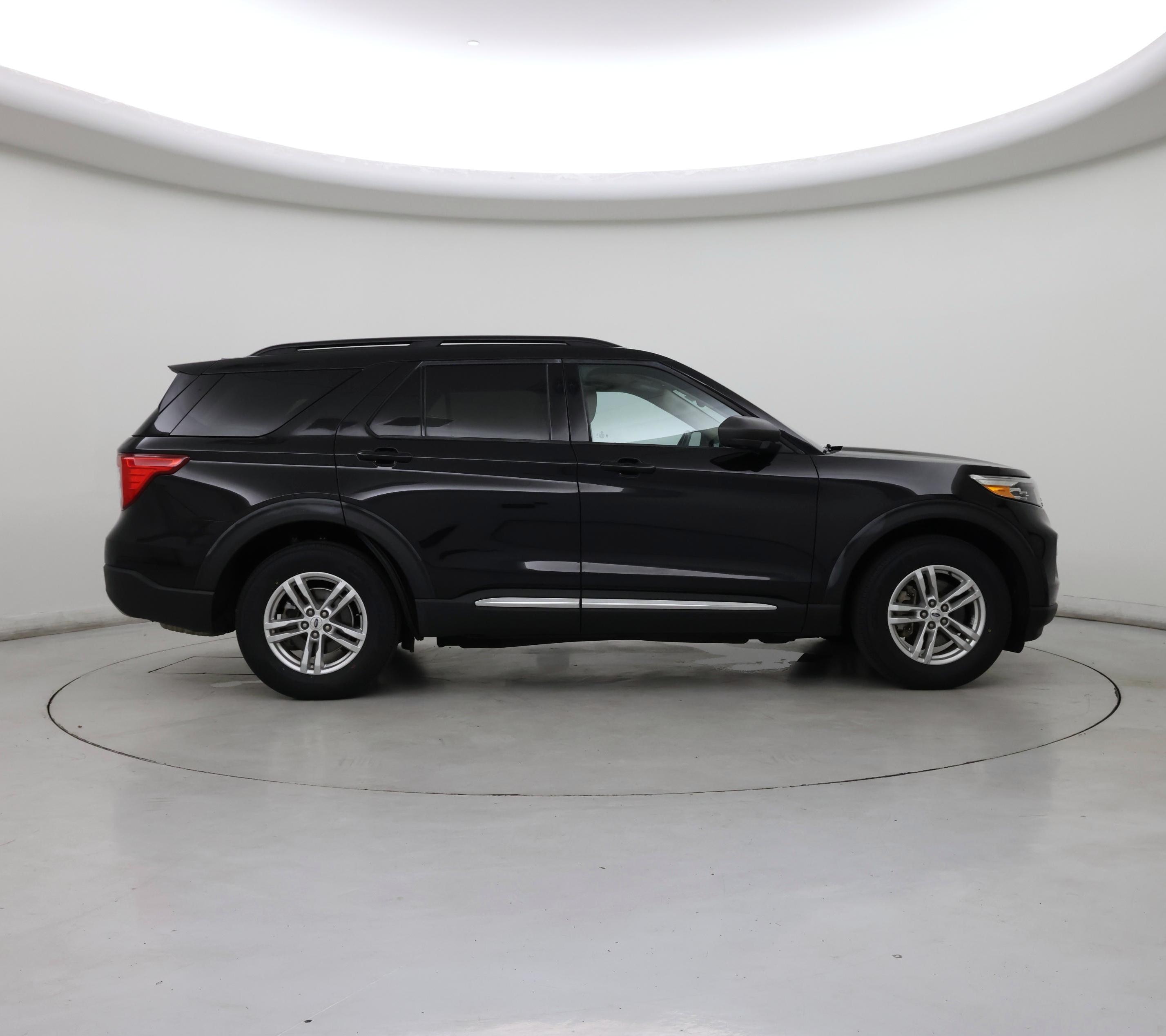 Thumbnail: 2023 Ford Explorer - 7