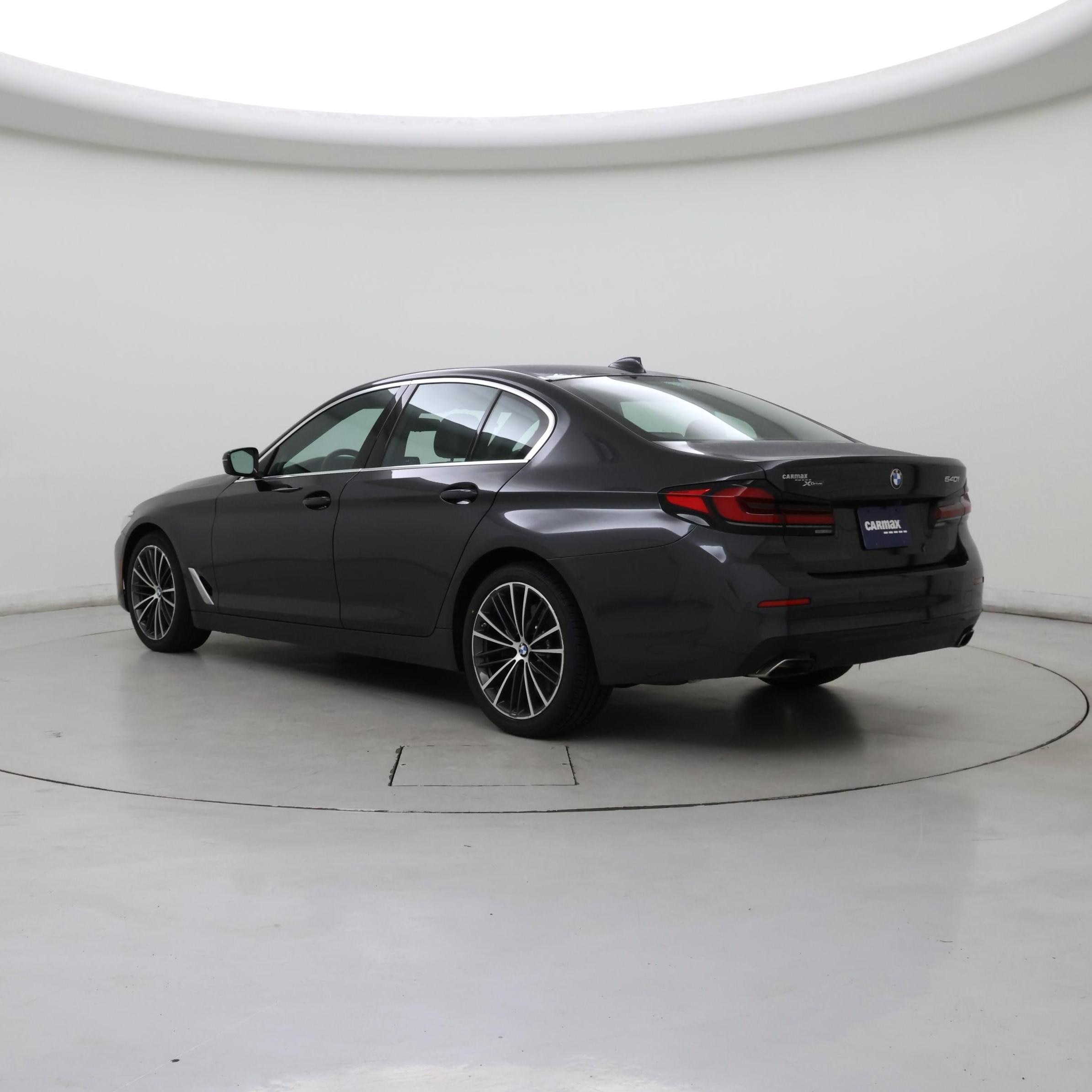 Thumbnail: 2023 BMW 5 Series - 2