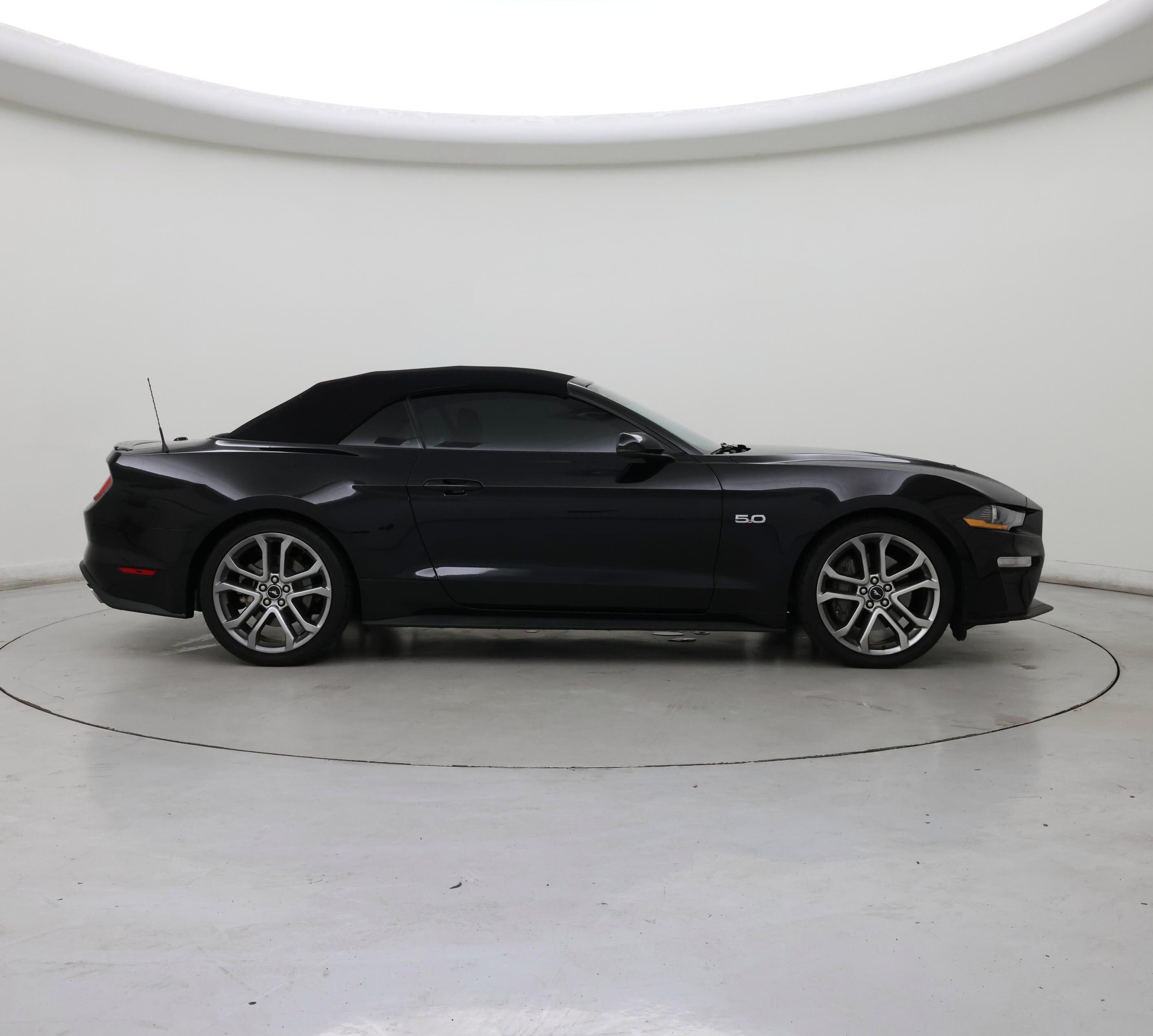 Thumbnail: 2019 Ford Mustang - 7