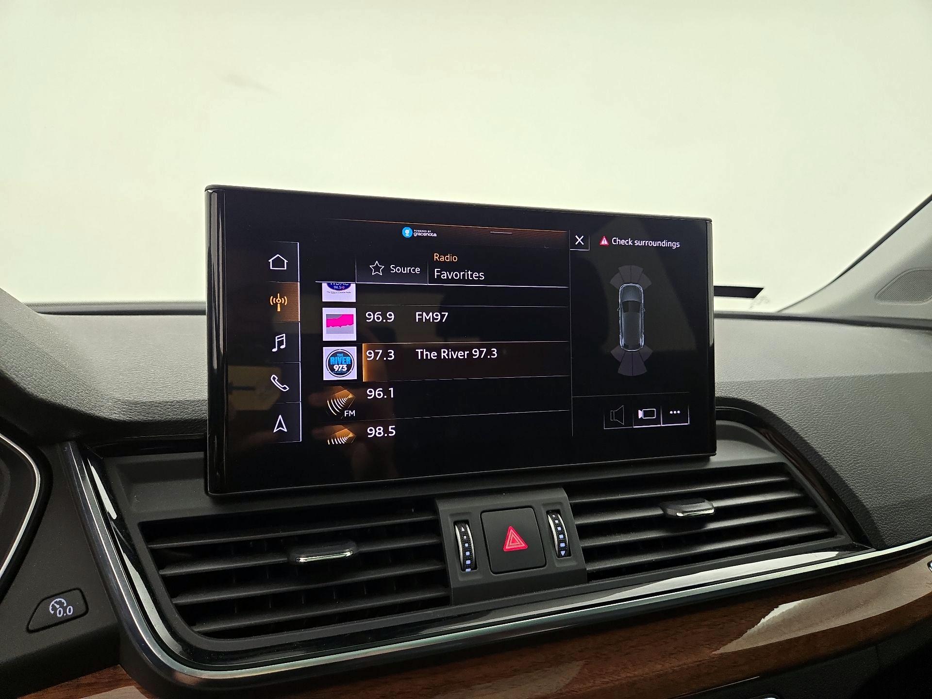 Thumbnail: 2023 Audi Q5 - 15