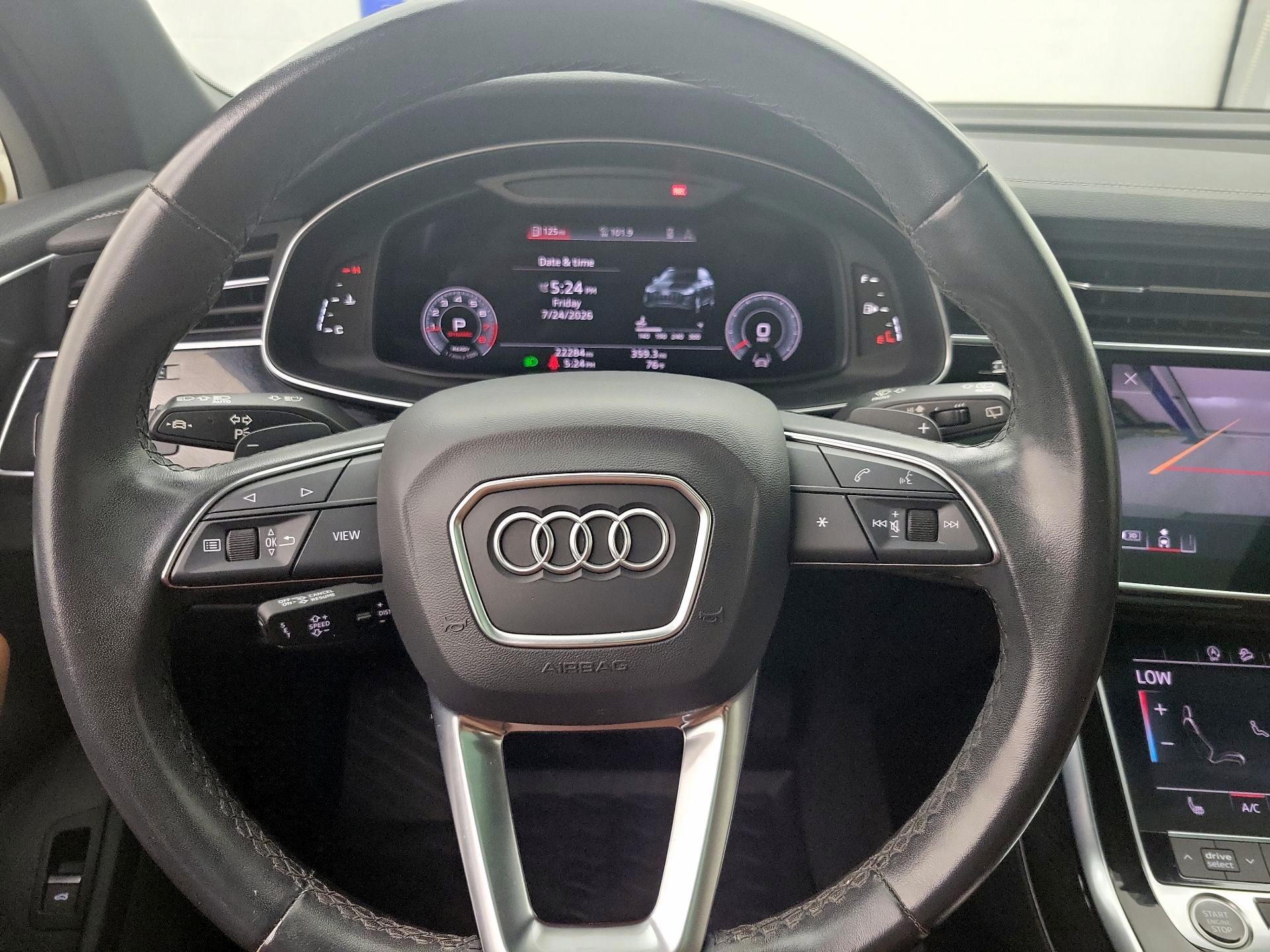 Thumbnail: 2023 Audi Q7 - 10