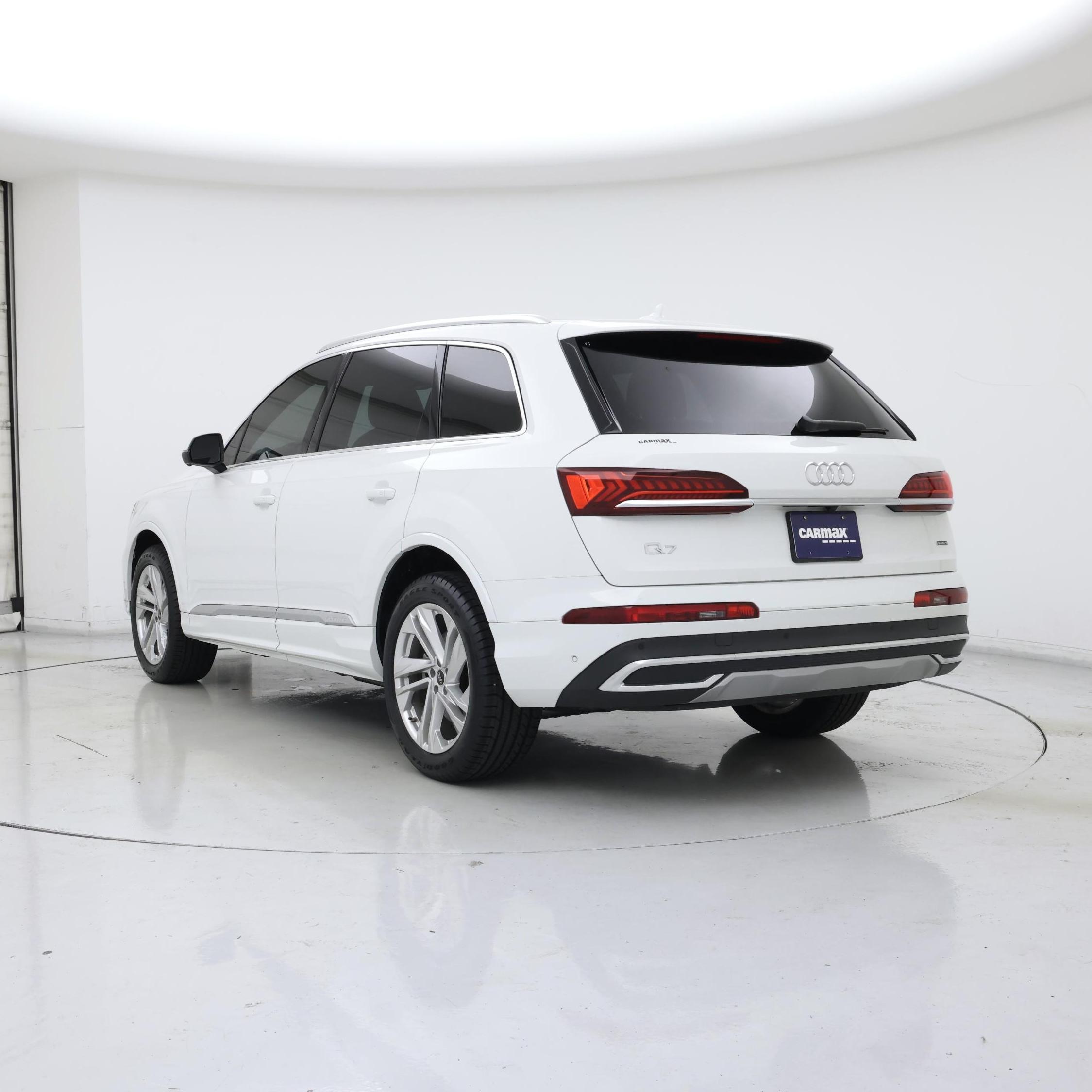Thumbnail: 2023 Audi Q7 - 2