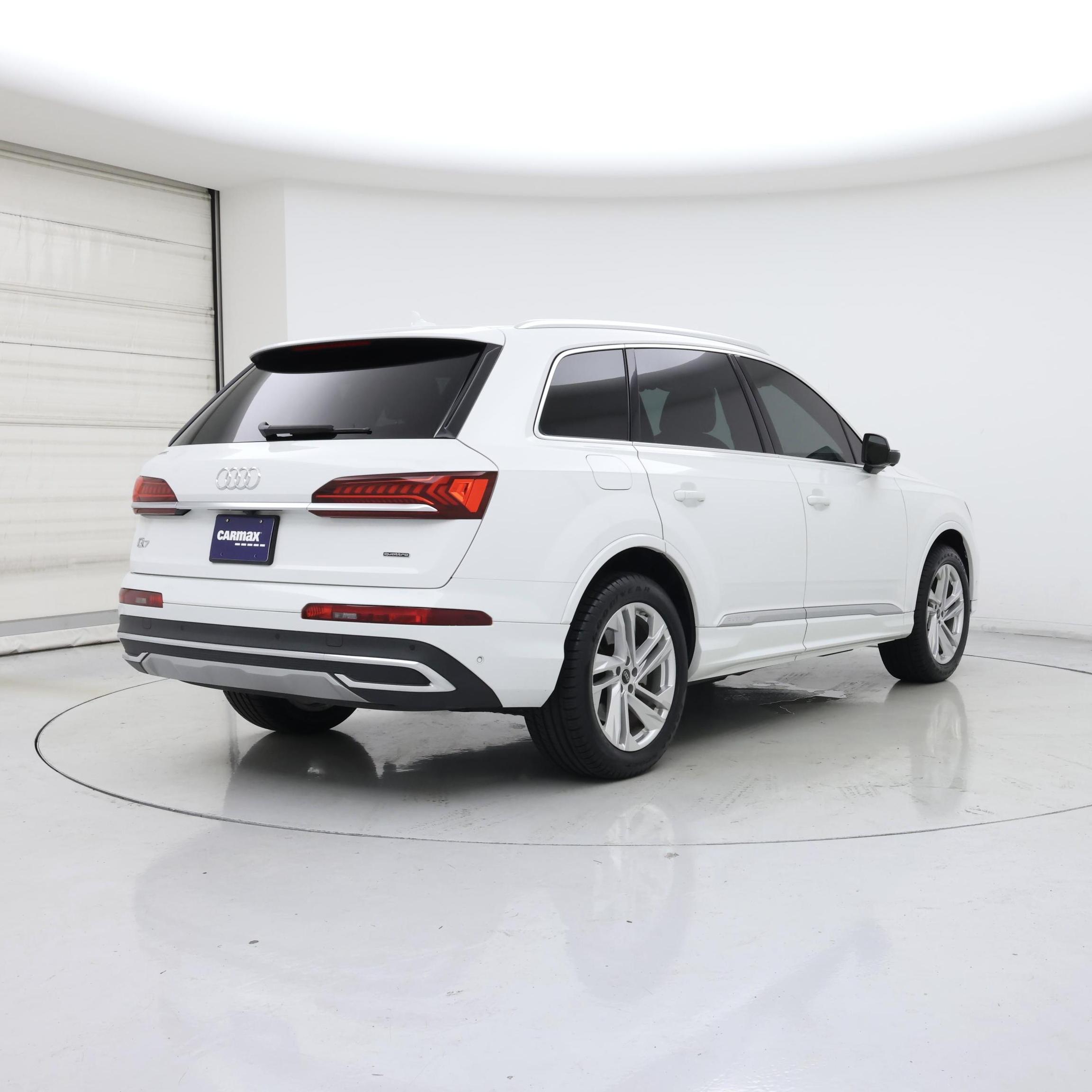 Thumbnail: 2023 Audi Q7 - 8