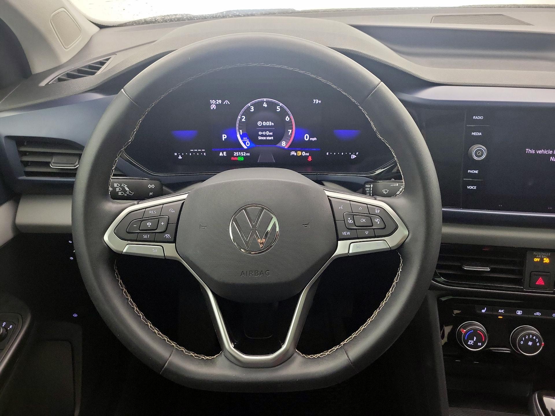 Thumbnail: 2023 Volkswagen Taos - 10
