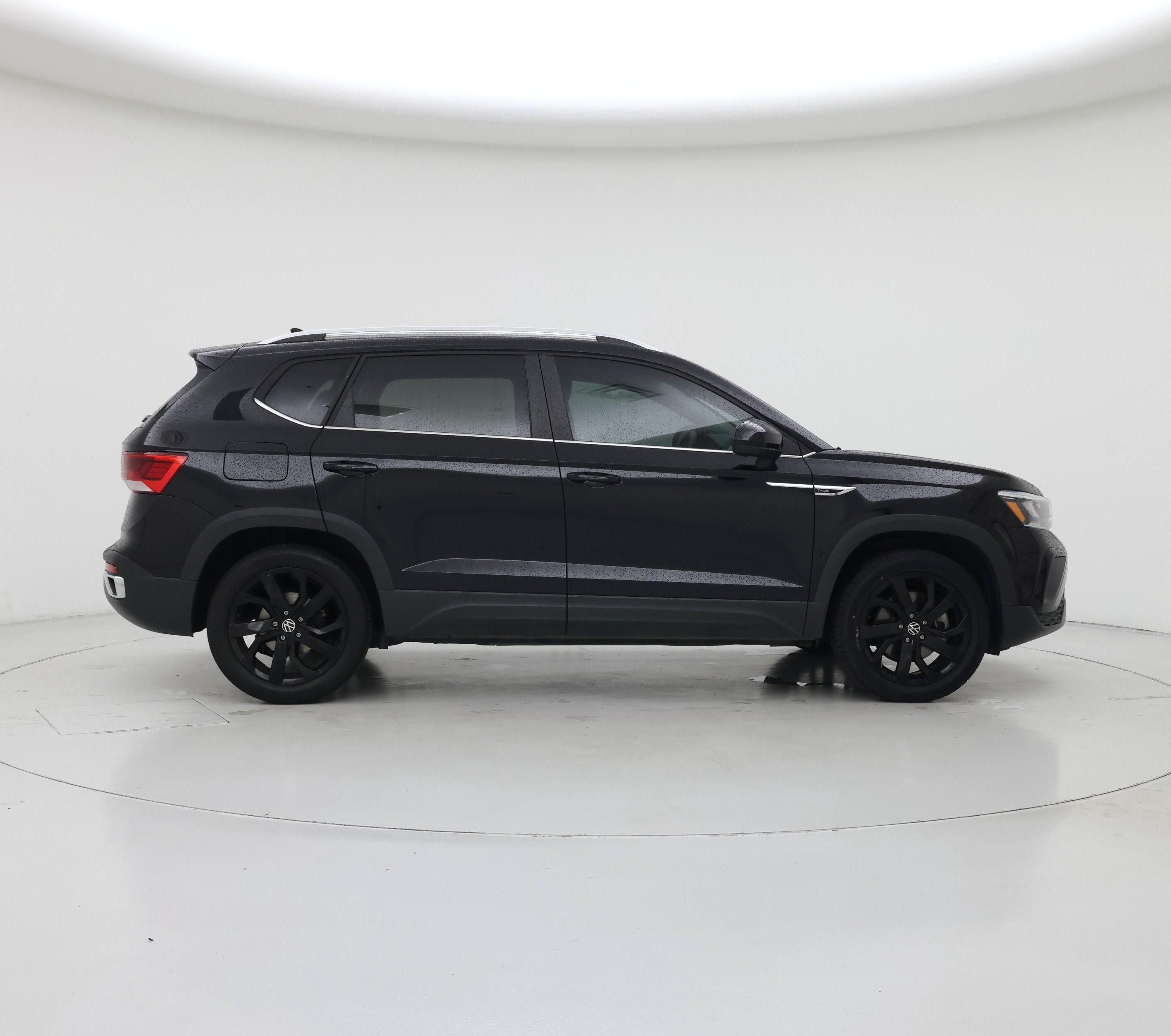 Thumbnail: 2023 Volkswagen Taos - 7