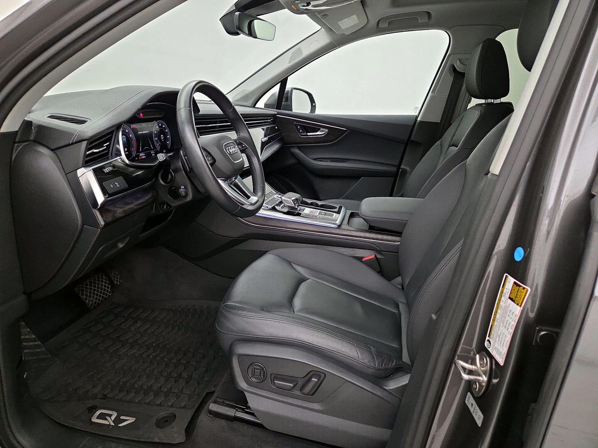 Thumbnail: 2023 Audi Q7 - 11