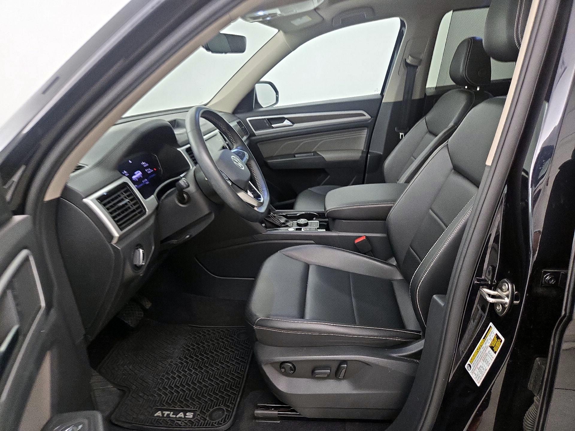 Thumbnail: 2023 Volkswagen Atlas - 11