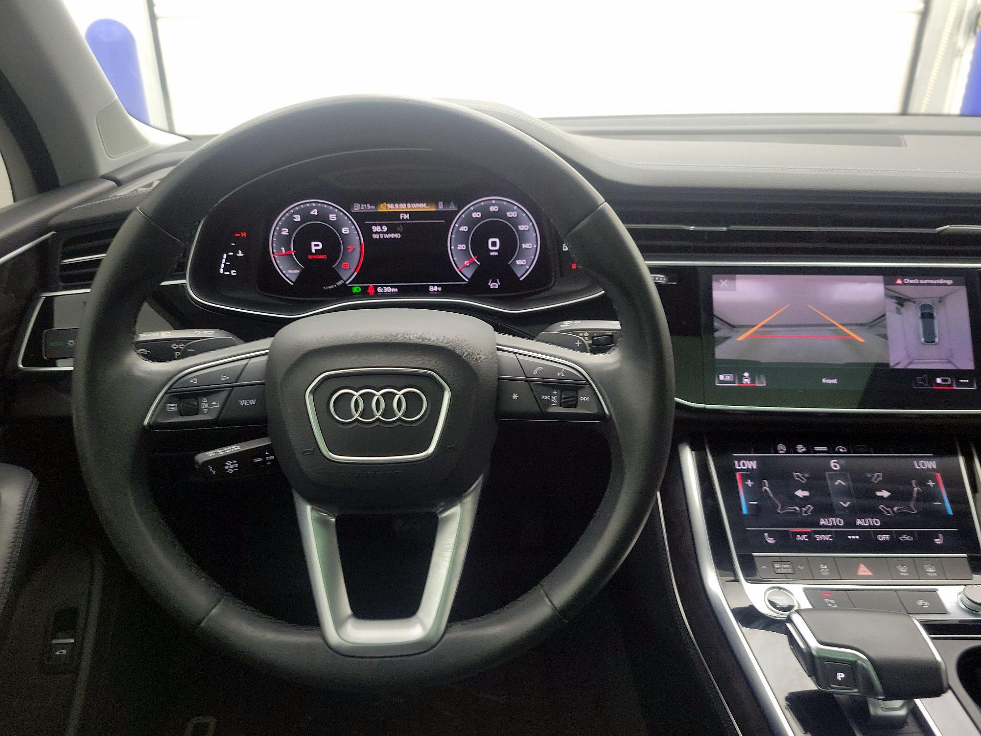 Thumbnail: 2023 Audi Q7 - 10
