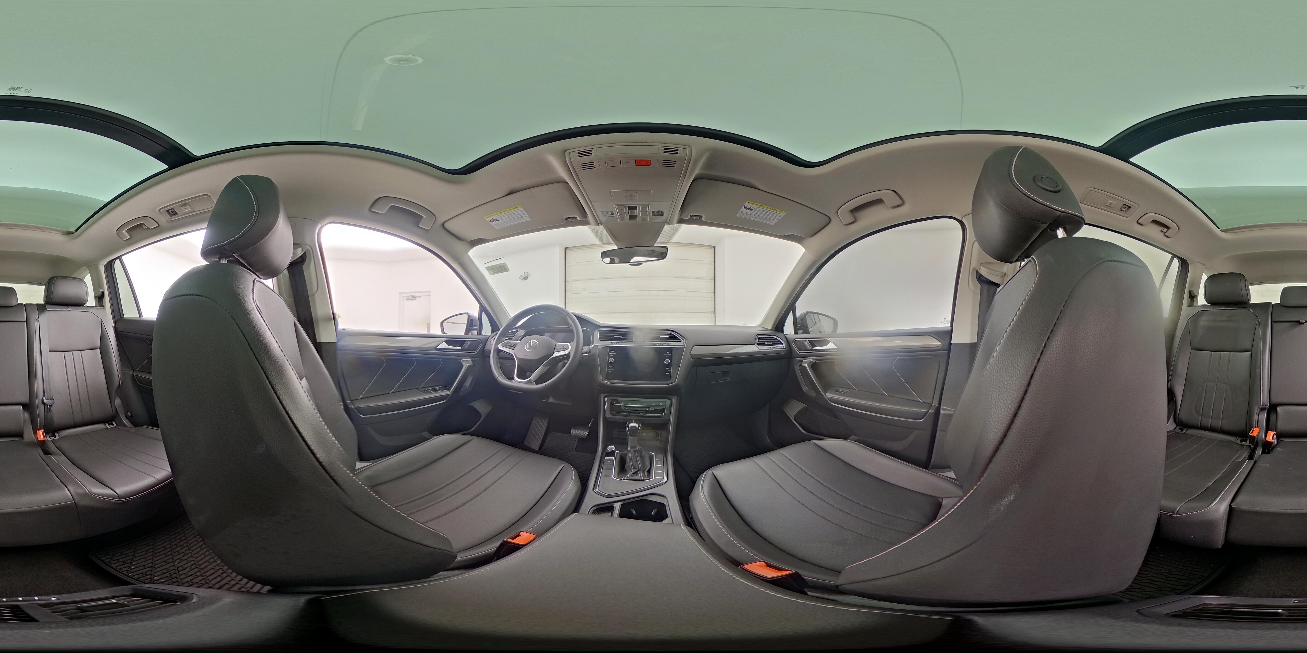 2023 Volkswagen Tiguan SE - Photo 27