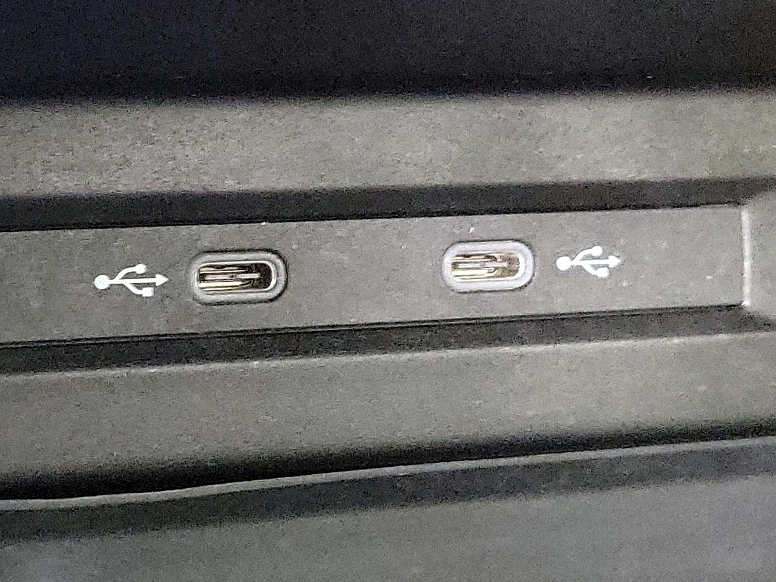 2023 Volkswagen Tiguan SE - Photo 19
