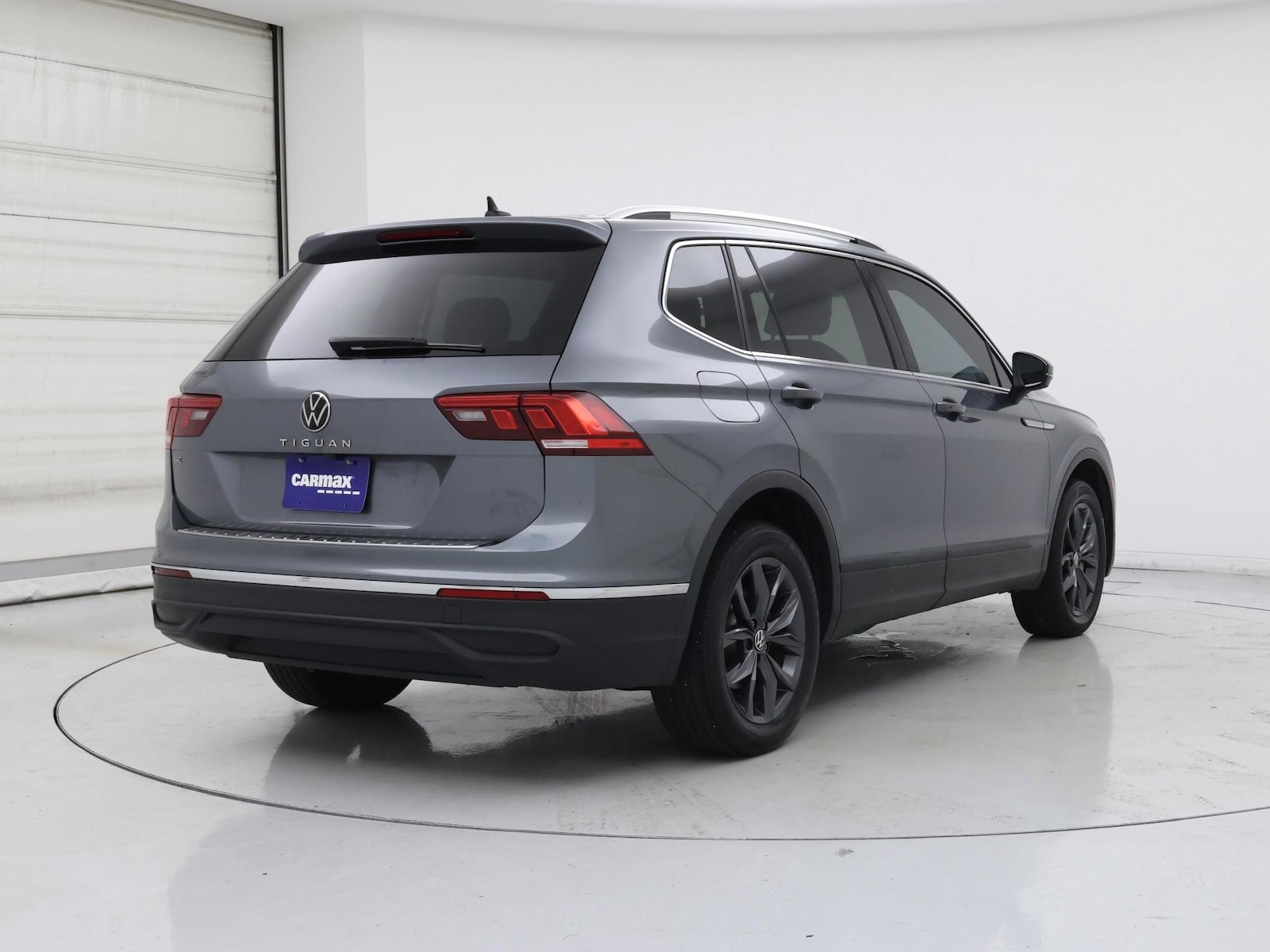 2023 Volkswagen Tiguan SE - Photo 9