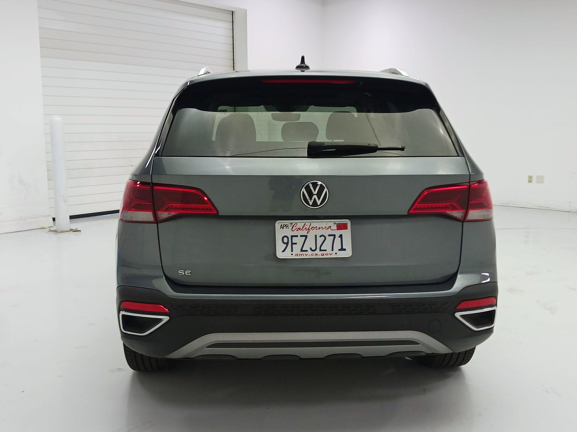 Thumbnail: 2023 Volkswagen Taos - 6