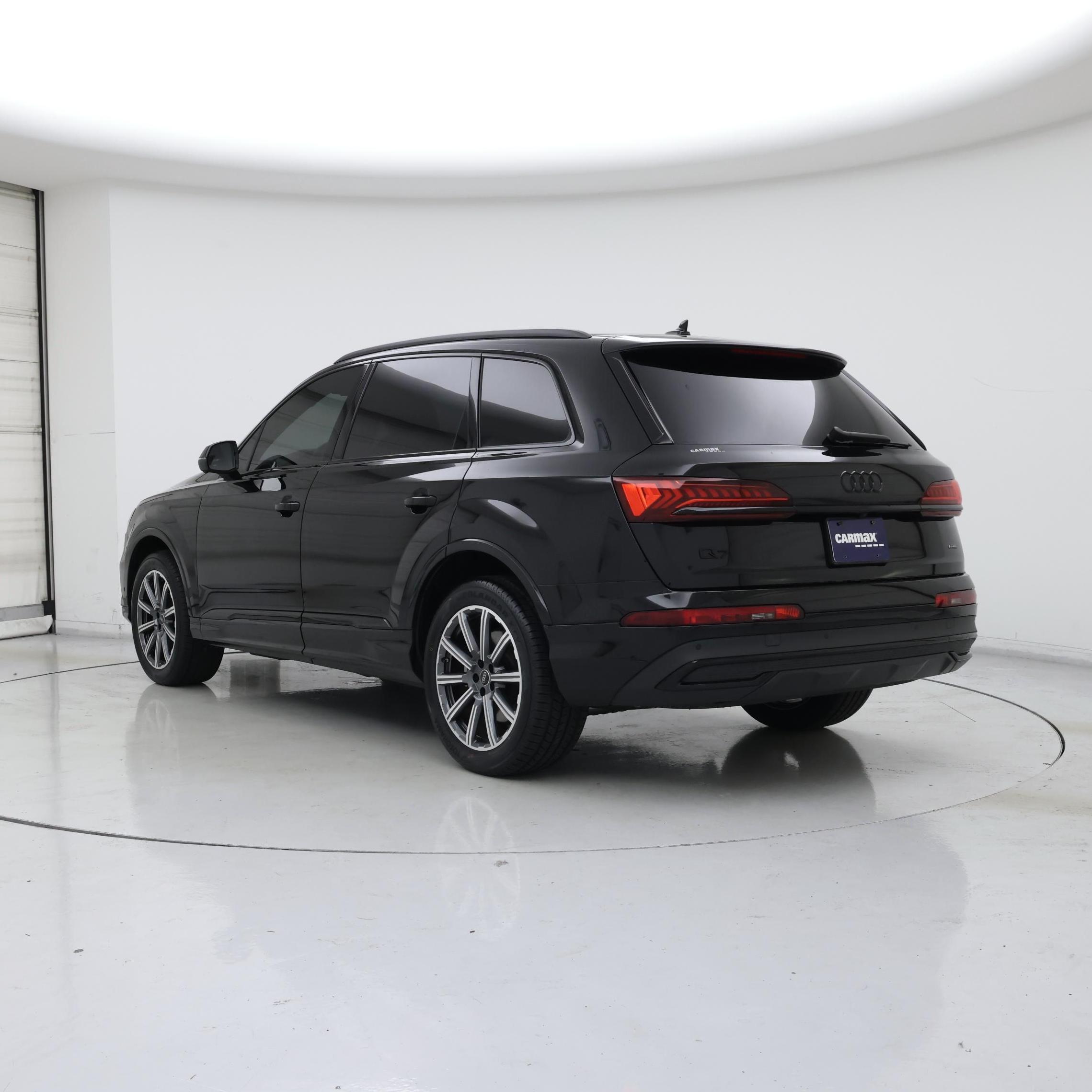 Thumbnail: 2023 Audi Q7 - 2