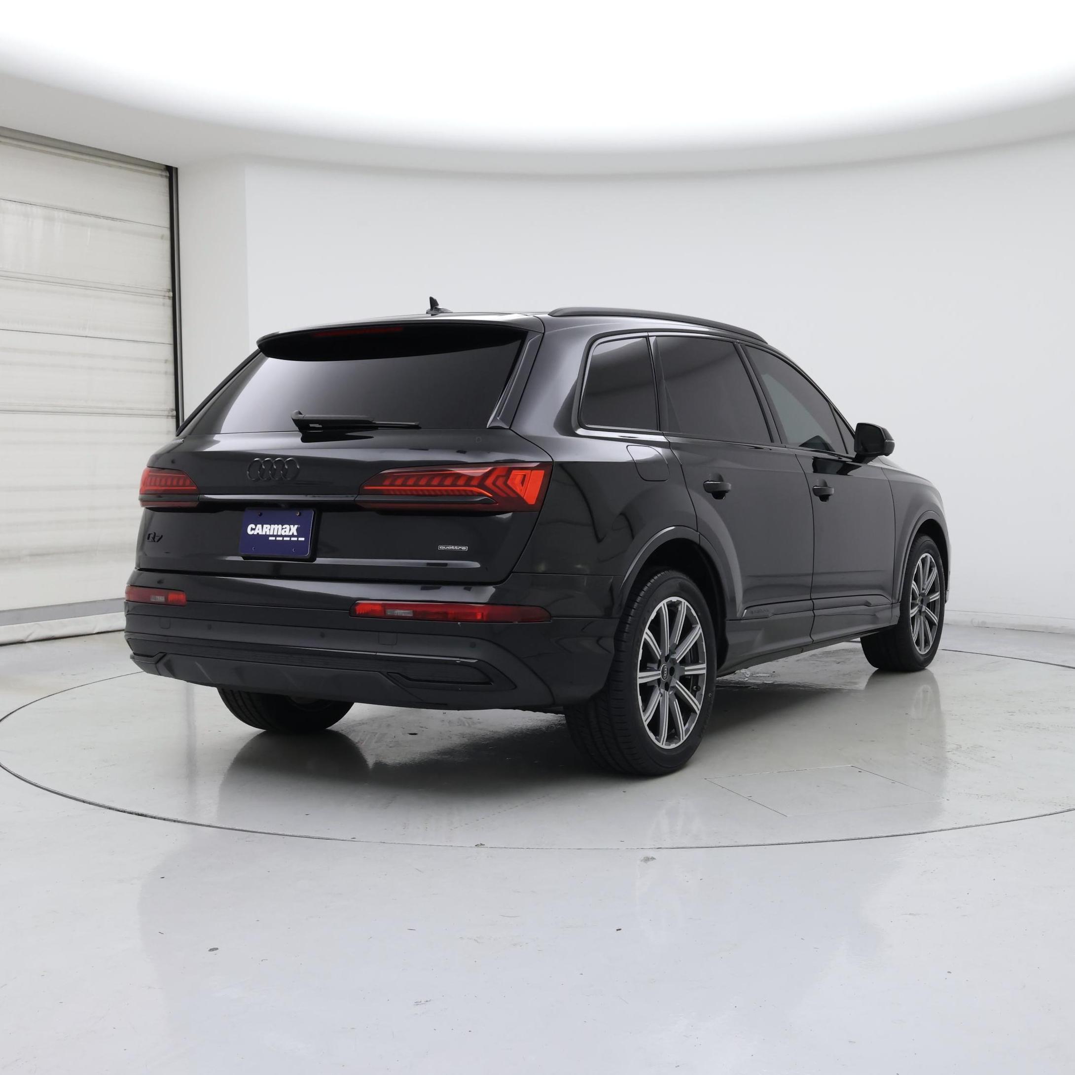 Thumbnail: 2023 Audi Q7 - 8