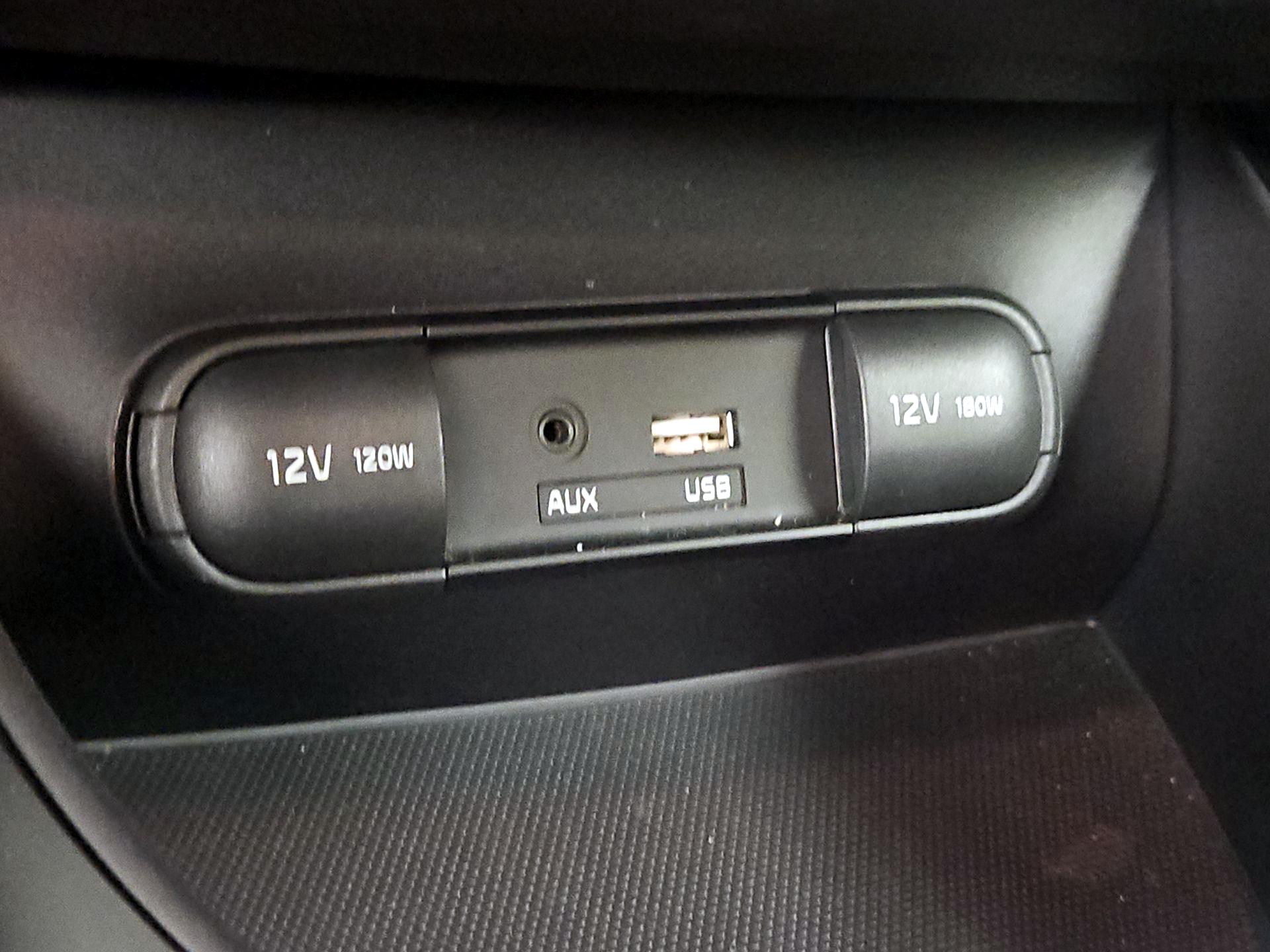Thumbnail: 2015 Kia Soul - 17
