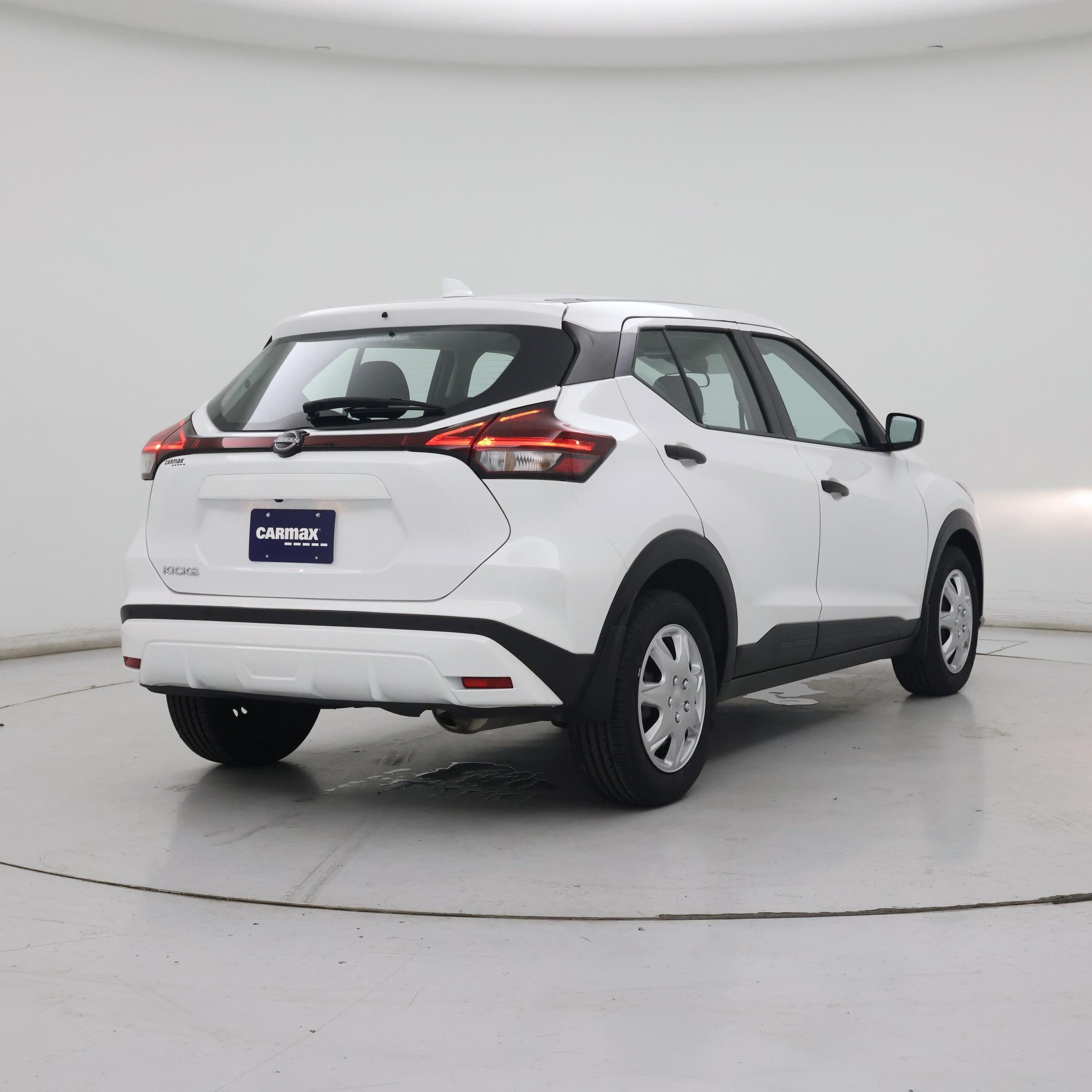 Thumbnail: 2023 Nissan Kicks - 8
