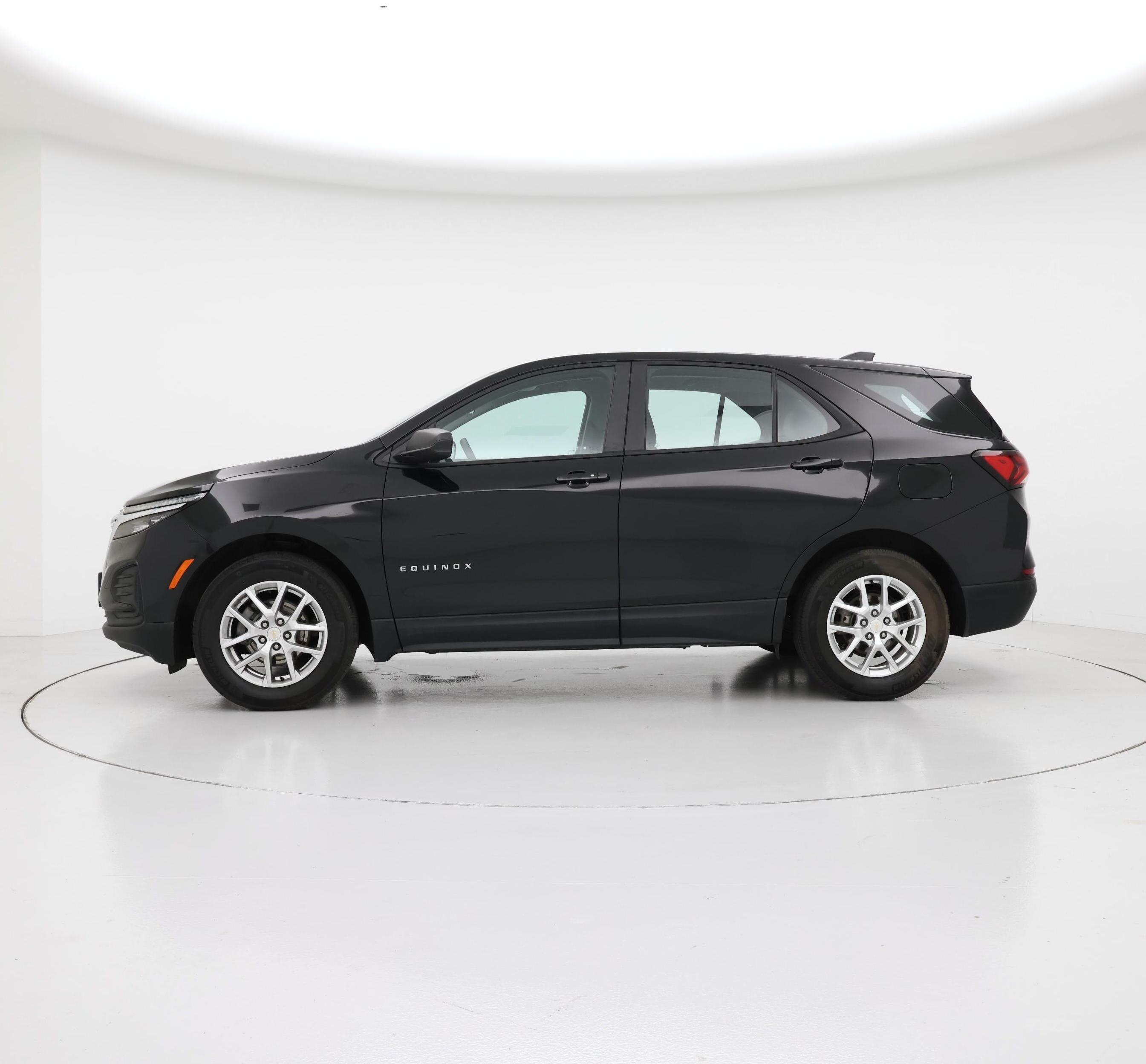 Thumbnail: 2024 Chevrolet Equinox - 3