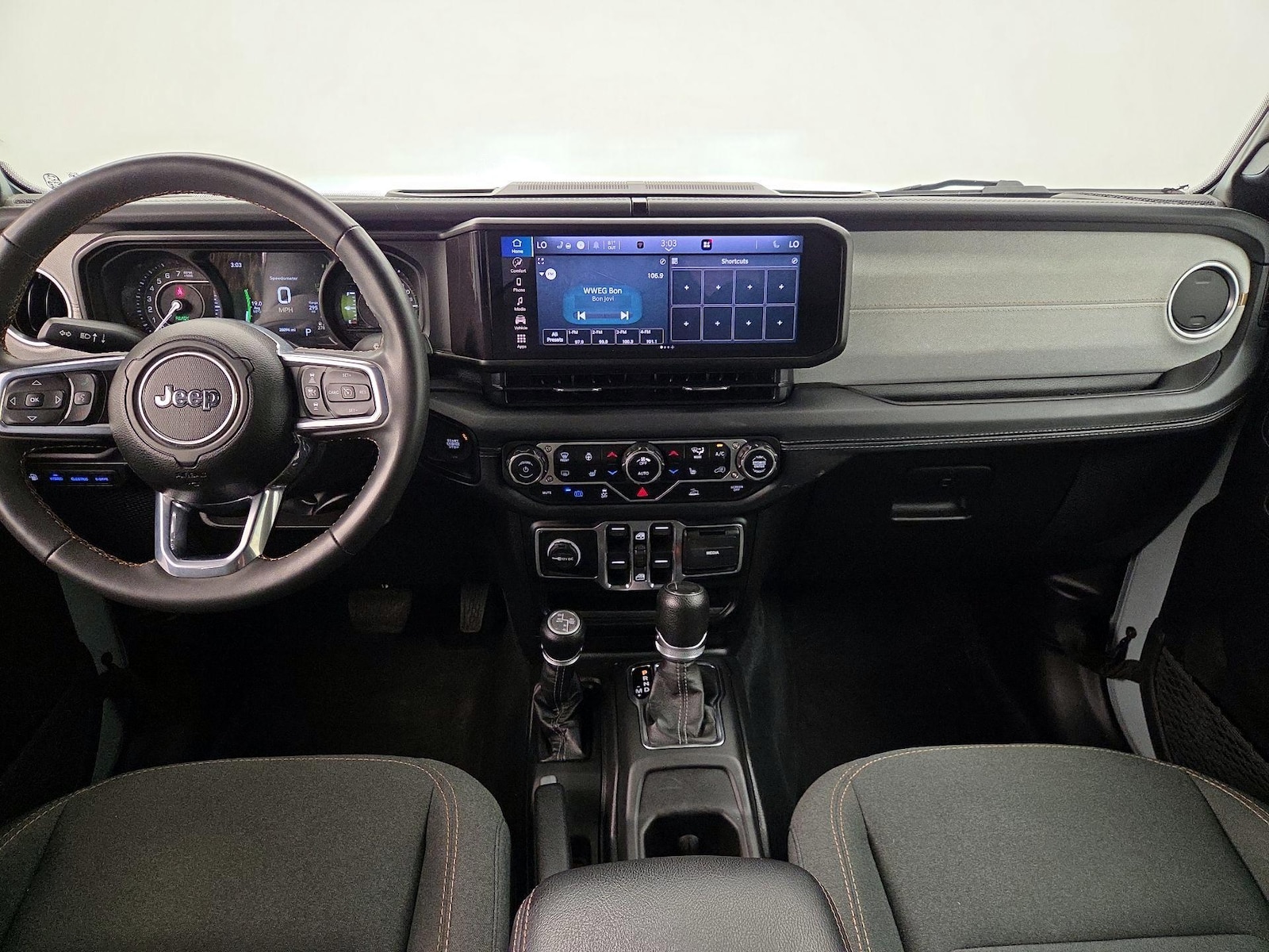 2024 Jeep Wrangler 4xe Sahara 4XE - Photo 10