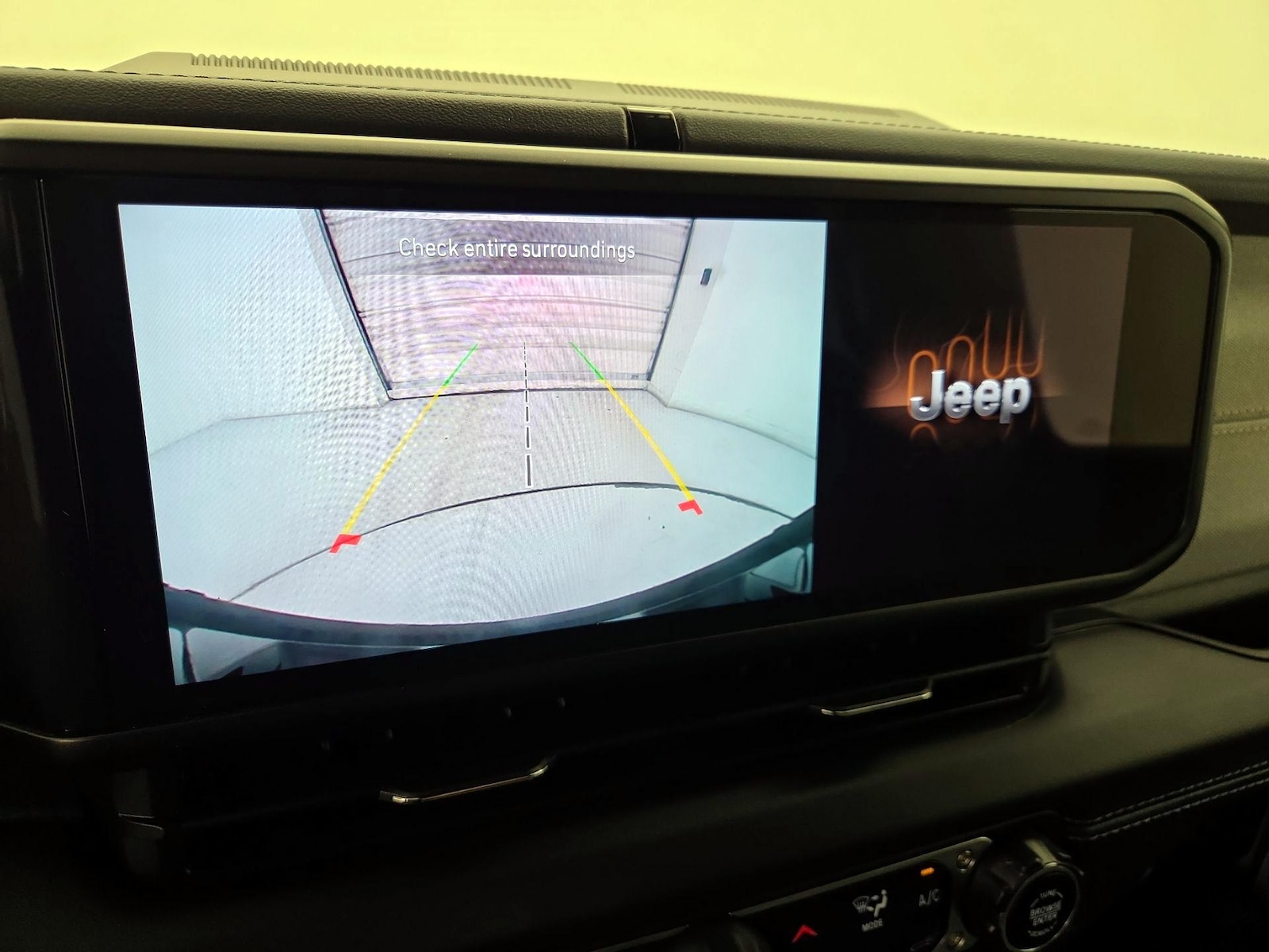2024 Jeep Wrangler 4xe Sahara 4XE - Photo 15