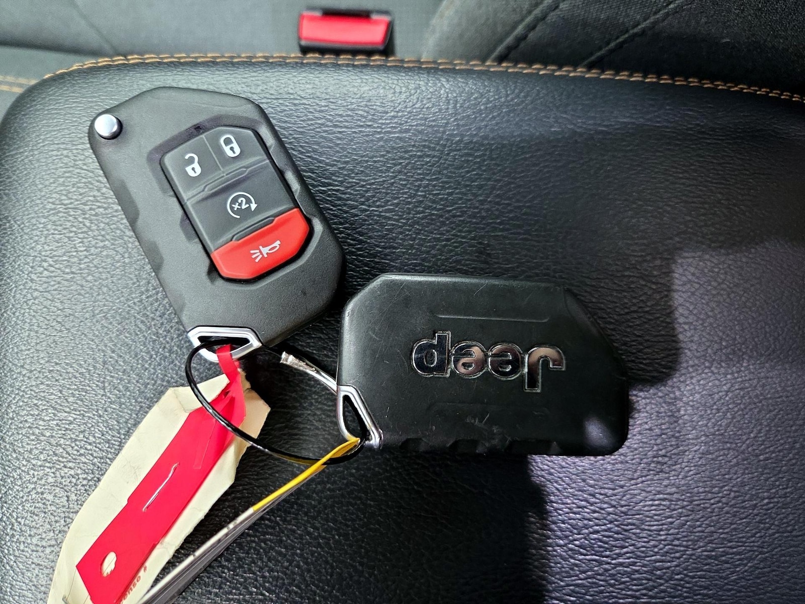 2024 Jeep Wrangler 4xe Sahara 4XE - Photo 23