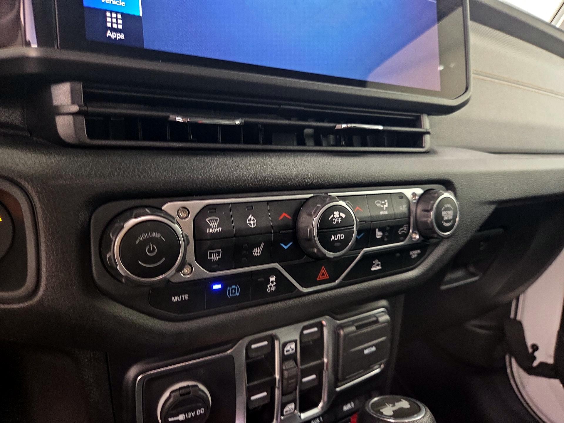 Thumbnail: 2024 Jeep Wrangler - 16