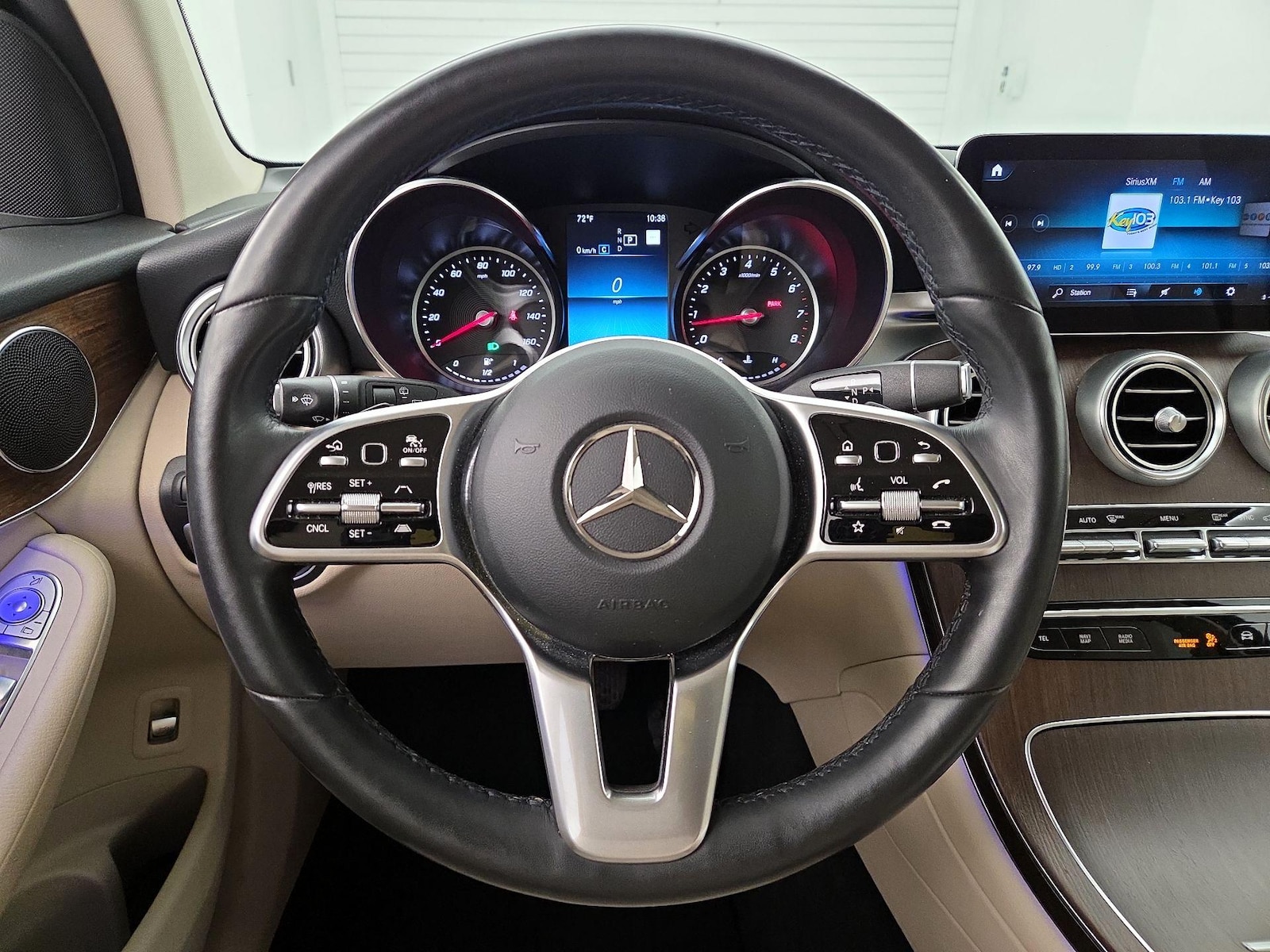 2022 Mercedes-Benz GLC GLC300 - Photo 11
