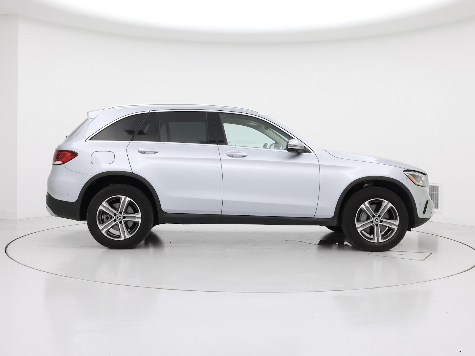 2022 Mercedes-Benz GLC GLC300 - Photo 8