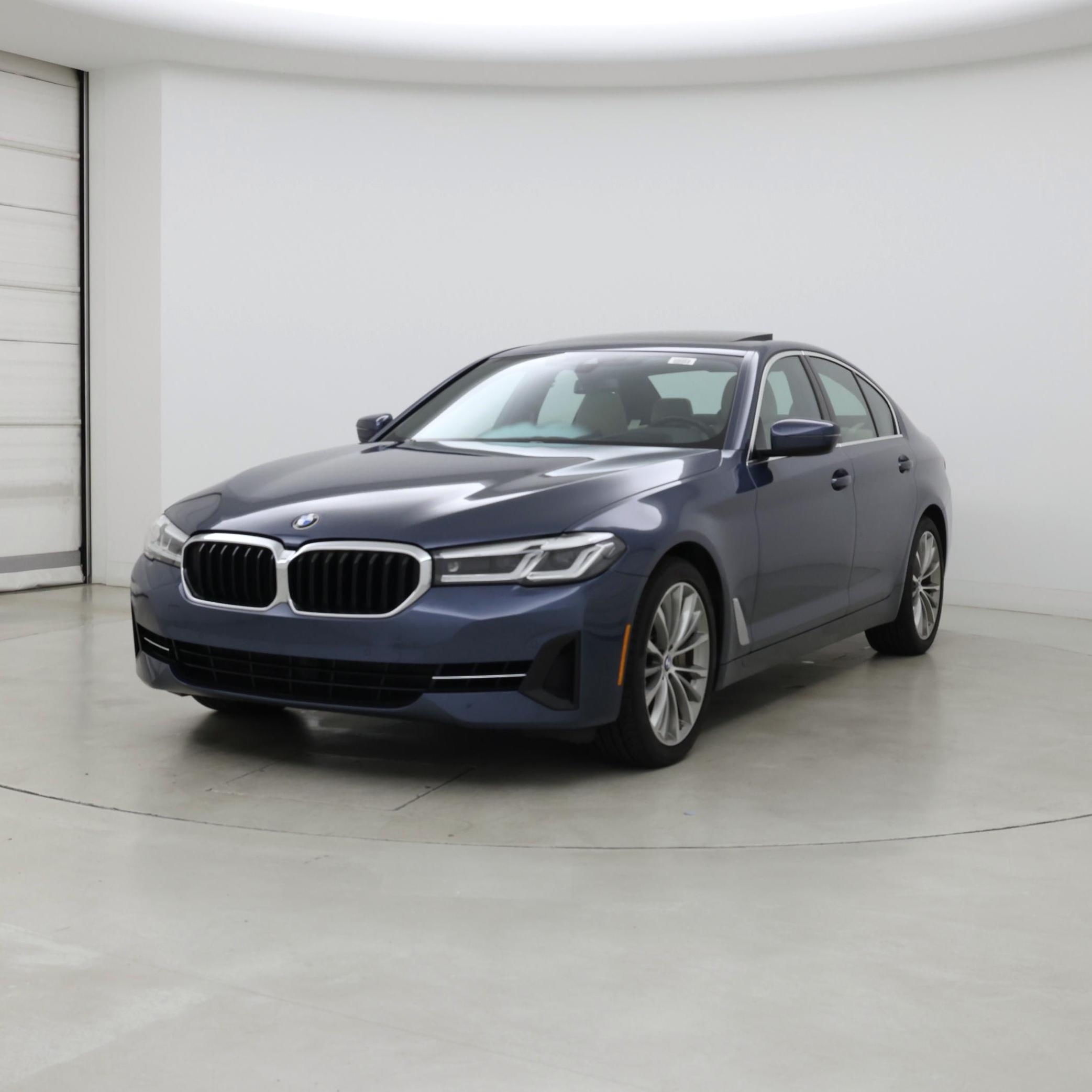 Thumbnail: 2023 BMW 5 Series - 4