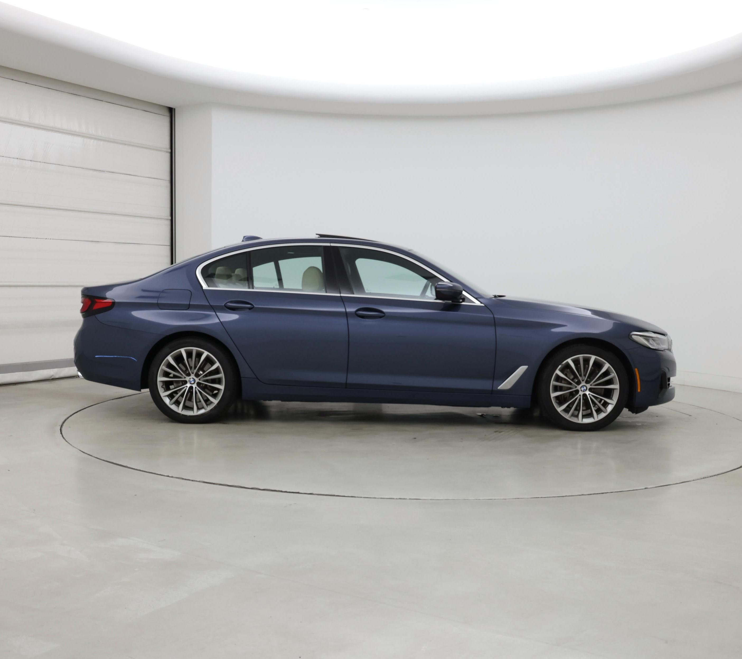 Thumbnail: 2023 BMW 5 Series - 7