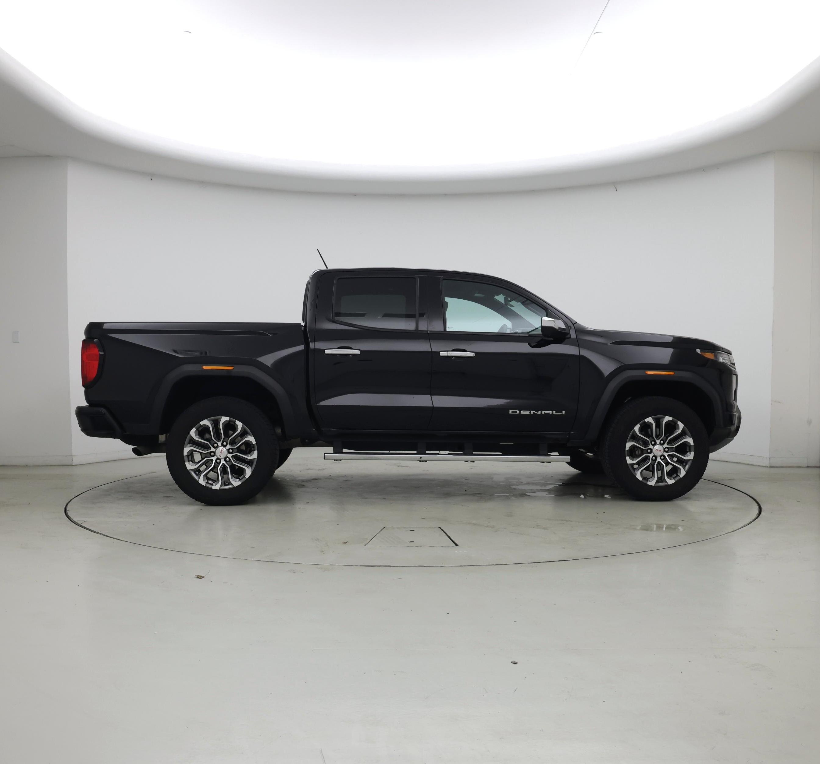 Thumbnail: 2023 GMC Canyon - 7