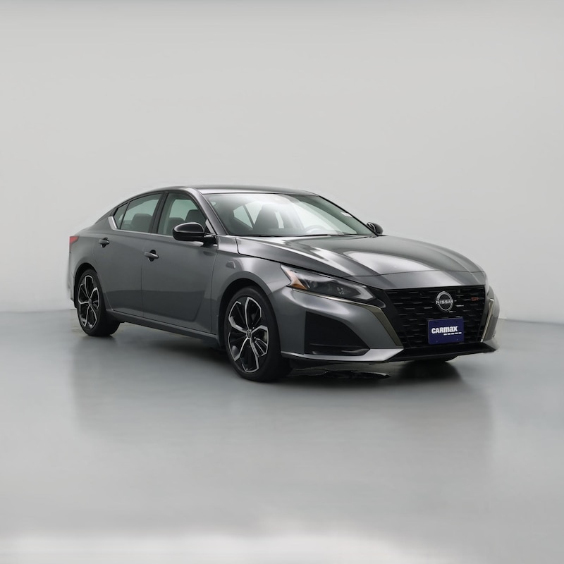 2023 Nissan Altima SR