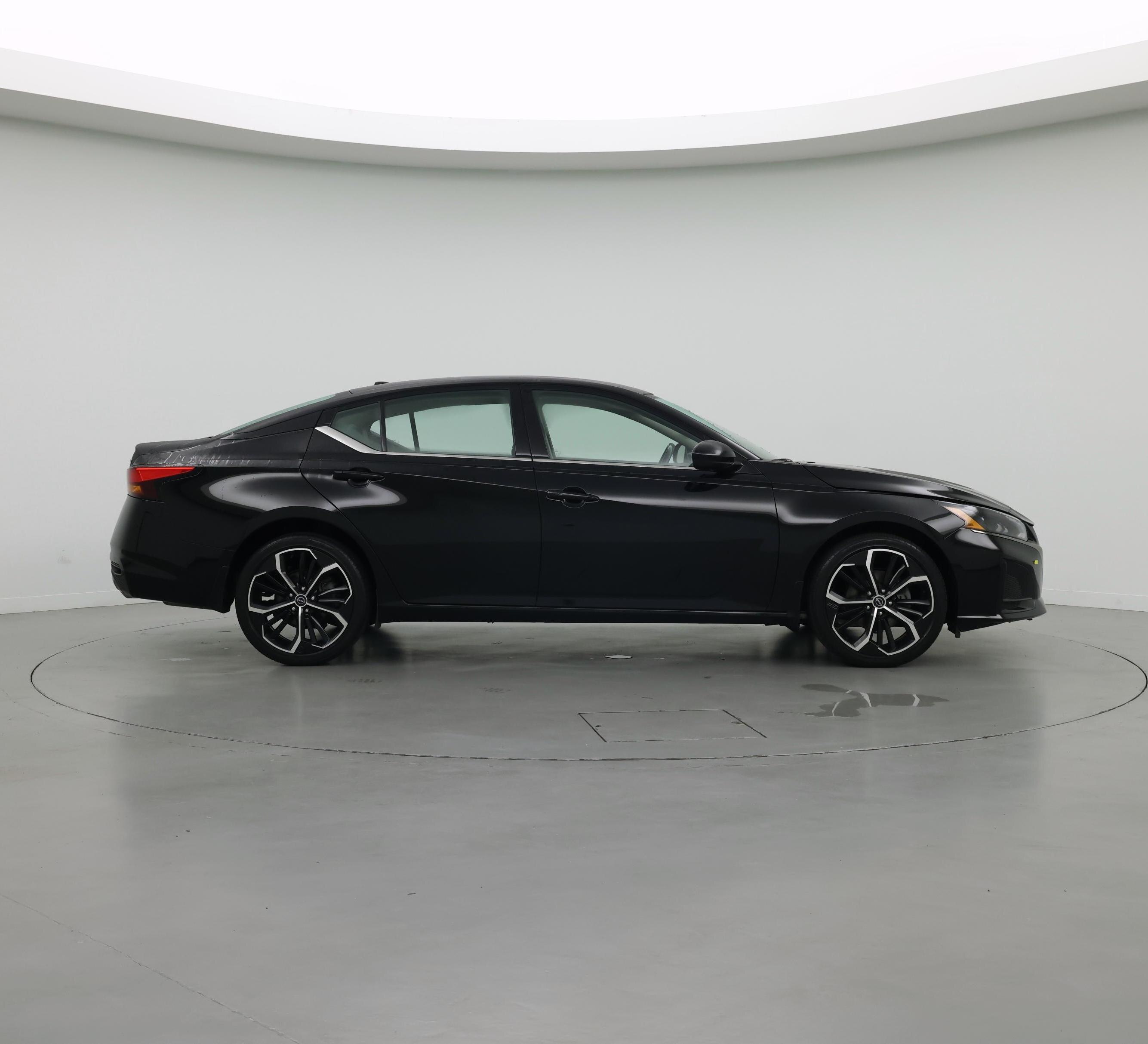 Thumbnail: 2023 Nissan Altima - 7