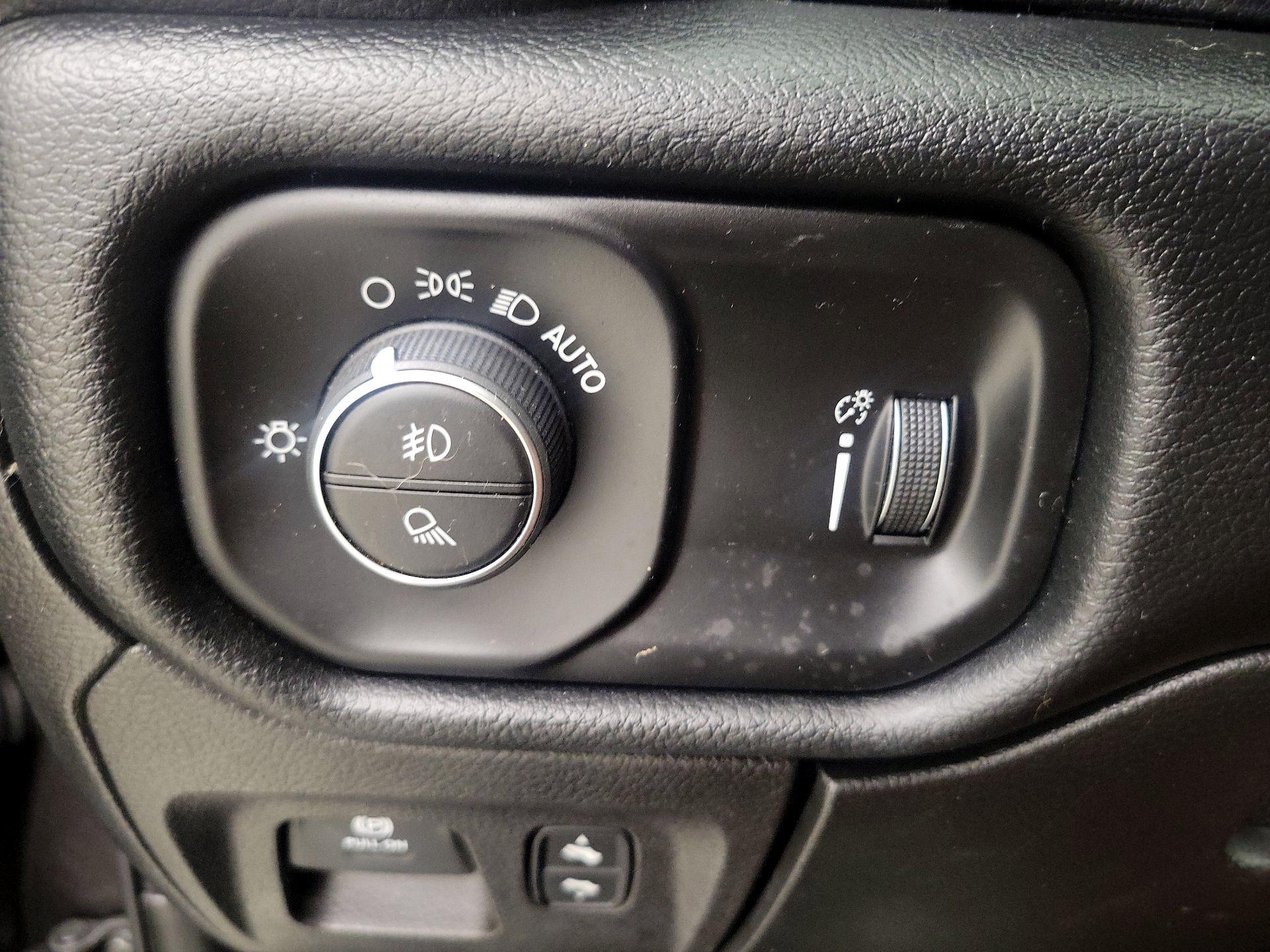 Thumbnail: 2020 RAM 1500 - 13